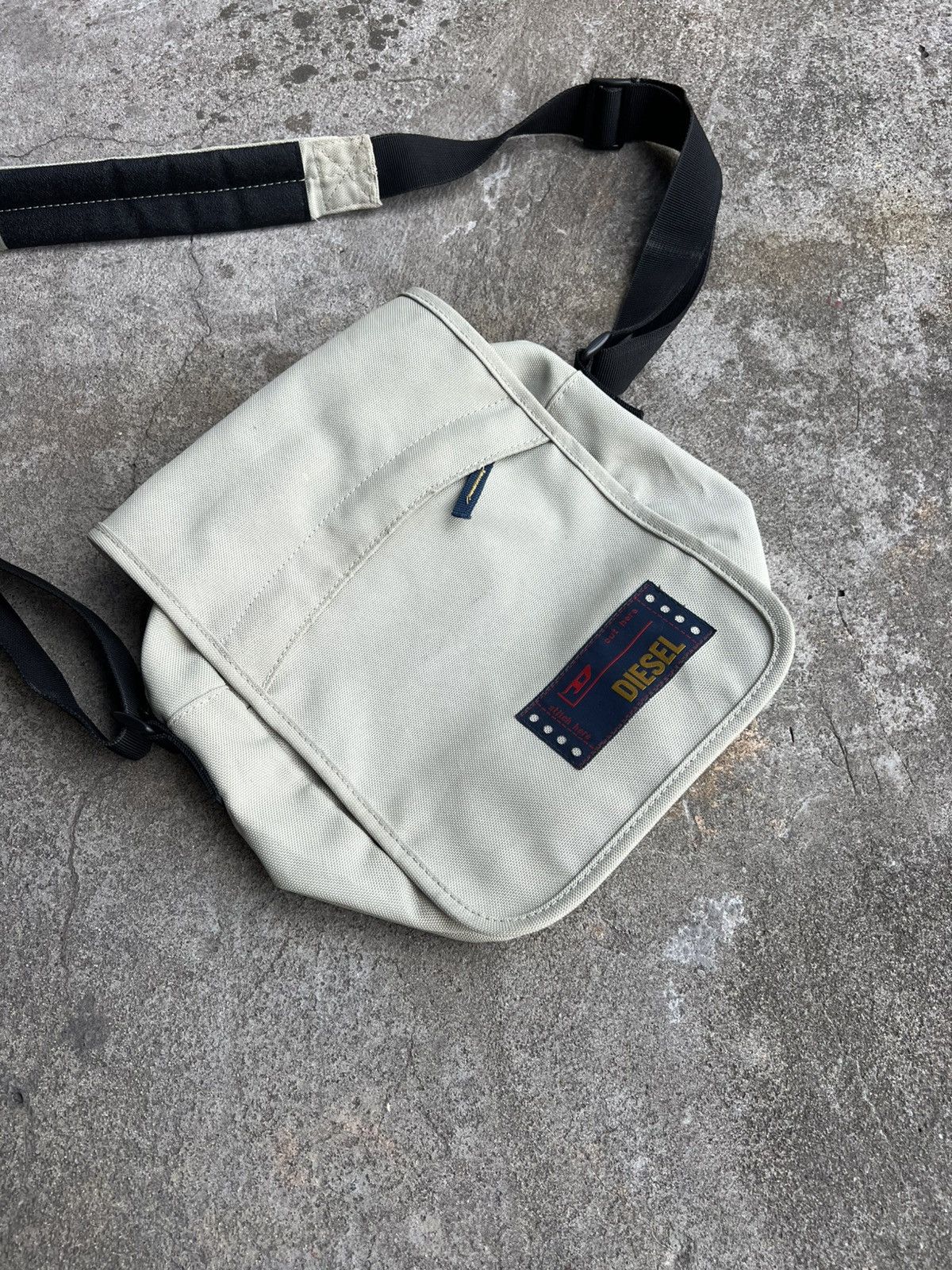 Diesel Crazy Vintage Diesel OG Bag Avant Garde Style Opium Y2k Size ONE SIZE - 3 Thumbnail