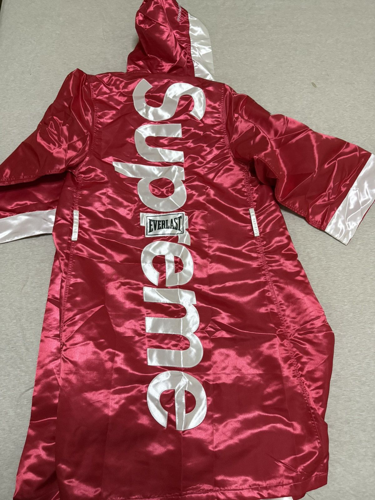 Everlast × Supreme Supreme Everlast Satin hooded Boxing Robe Red Size US S / EU 44-46 / 1 - 1 Thumbnail