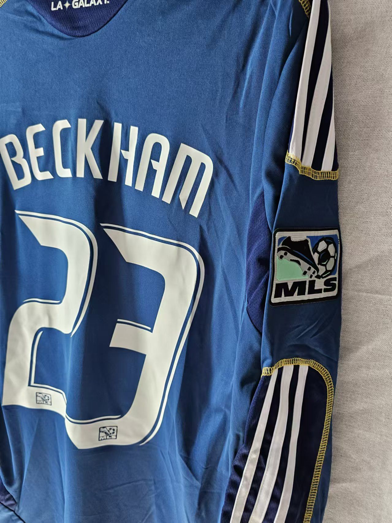 Other 2012 LA Galaxy #23 David Beckham Jersey Longsleeve Size US L / EU 52-54 / 3 - 4 Thumbnail