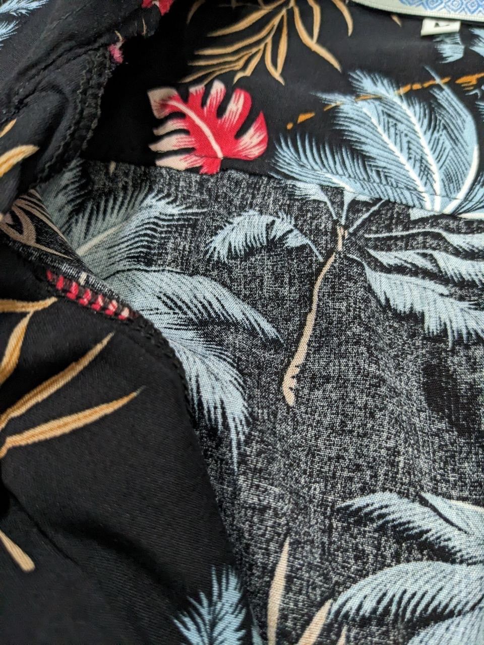 Sun Surf Sun Surf Ramayana 100% Rayon ButtonUp Hawaii Tropicana Shirt Size US S / EU 44-46 / 1 - 5 Thumbnail