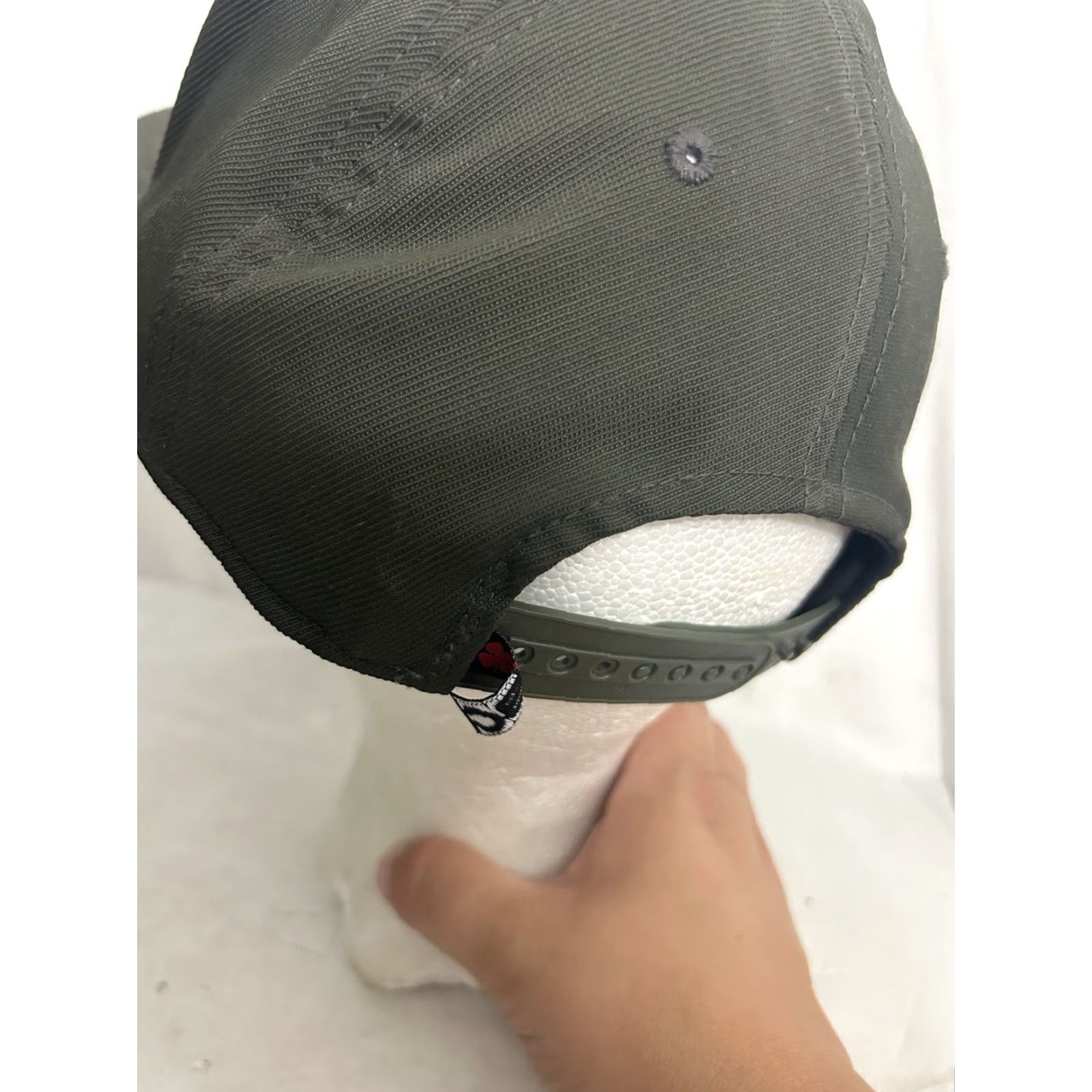 Vintage **BLACK CLOVER LIVE LUCKY GRAY ADJUSTABLE BASEBALL CAP HAT FLEX FIT** User: BLACK CLOVER LIVE LUCKY GRAY ADJUSTABLE BASEBALL CAP HAT FLEX FIT Size ONE SIZE - 7 Thumbnail