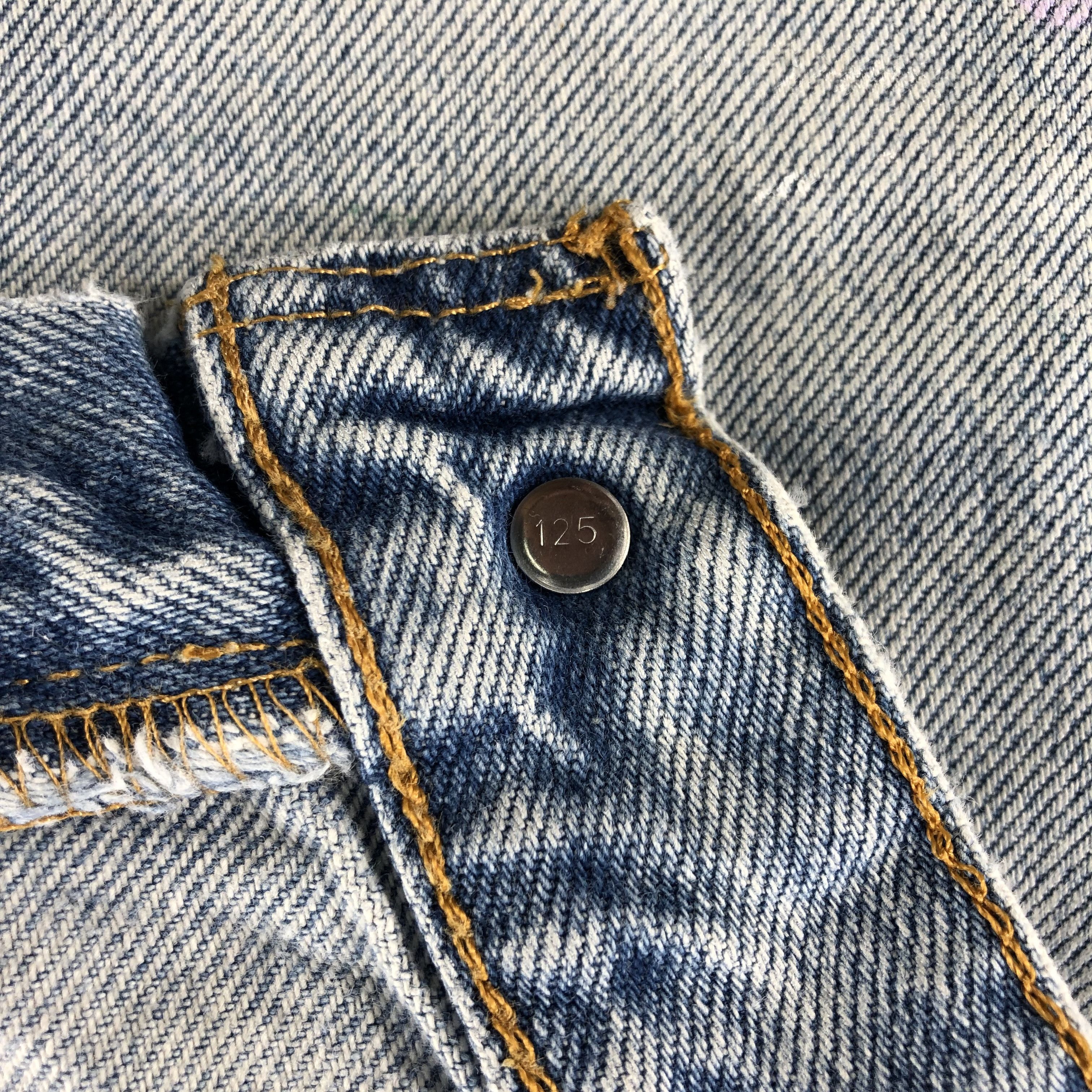 Levi's 90s Vintage Light Wash Levis 359 Jeans- J1347 Size US 30 / EU 46 - 9 Thumbnail