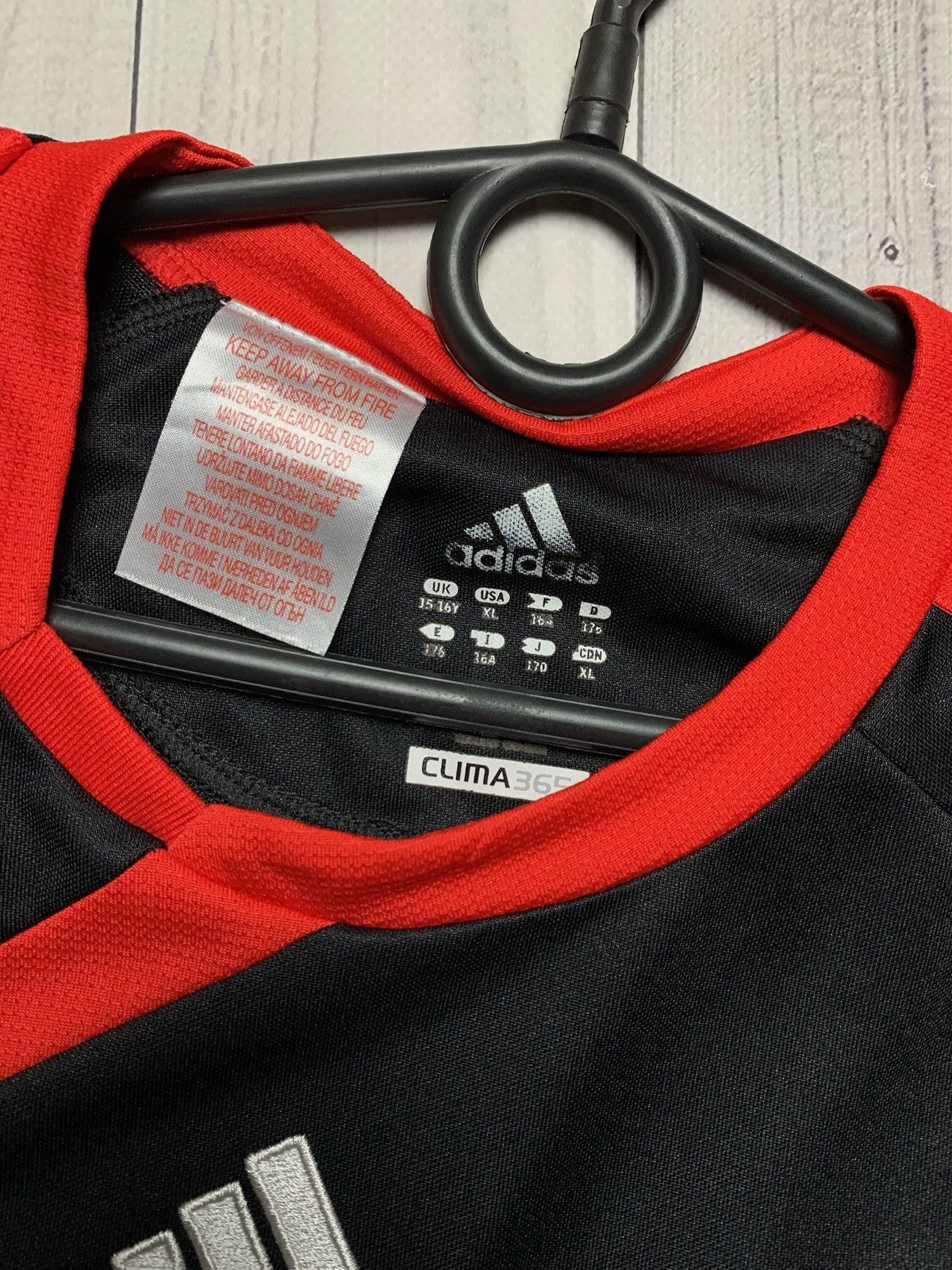 Adidas × Vintage Vintage adidas Benfica soccer jersey size S black rare Size US S / EU 44-46 / 1 - 4 Thumbnail