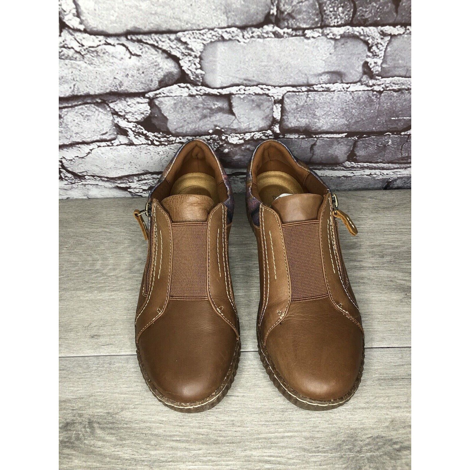 Clarks Clarks Collection Caroline Cove Brown Leather Zip Comfort Sh Size US 7.5 / IT 37.5 - 18 Thumbnail