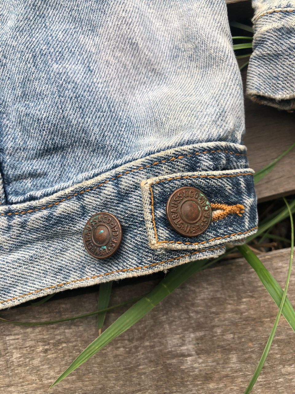 Levi's Levi's 70506-9306 Trucker Denim Jacket Distressed Size US M / EU 48-50 / 2 - 6 Thumbnail
