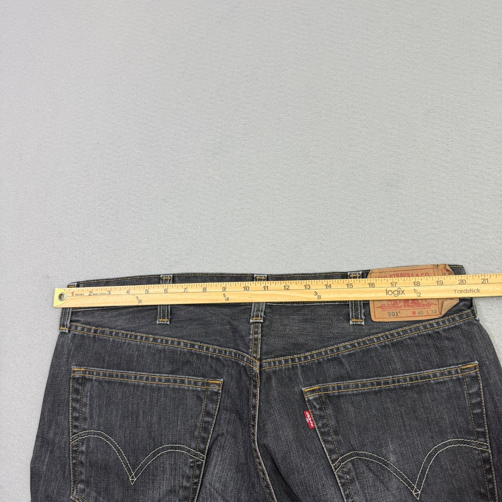Levi's Vintage Levis 501xx Jeans Men's 40x32 Black Faded Denim Size US 40 / EU 56 - 7 Thumbnail