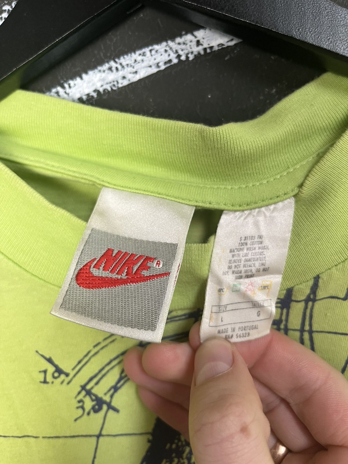 Nike × Vintage Vintage 90s Nike Logo Style T-shirt Size US L / EU 52-54 / 3 - 6 Thumbnail