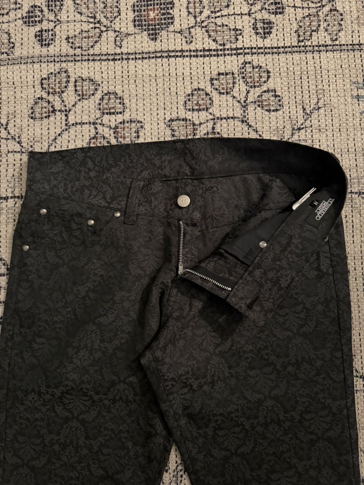 Tornado mart floral pattern bellbottom