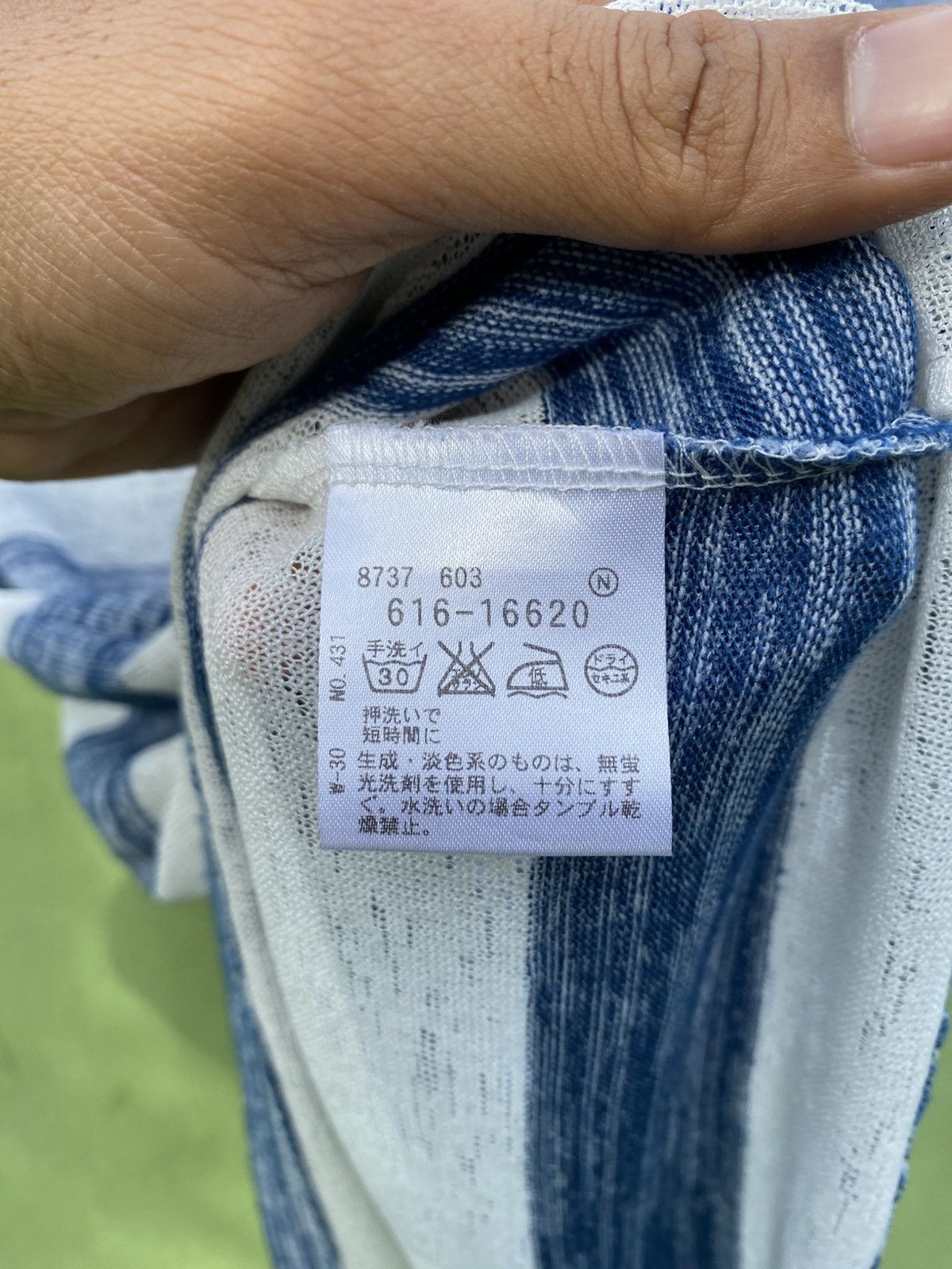 Takeo Kikuchi Takeo Kikuchi The Shop TK Blue White Stripe Knit Casual Tee Size US L / EU 52-54 / 3 - 14 Thumbnail
