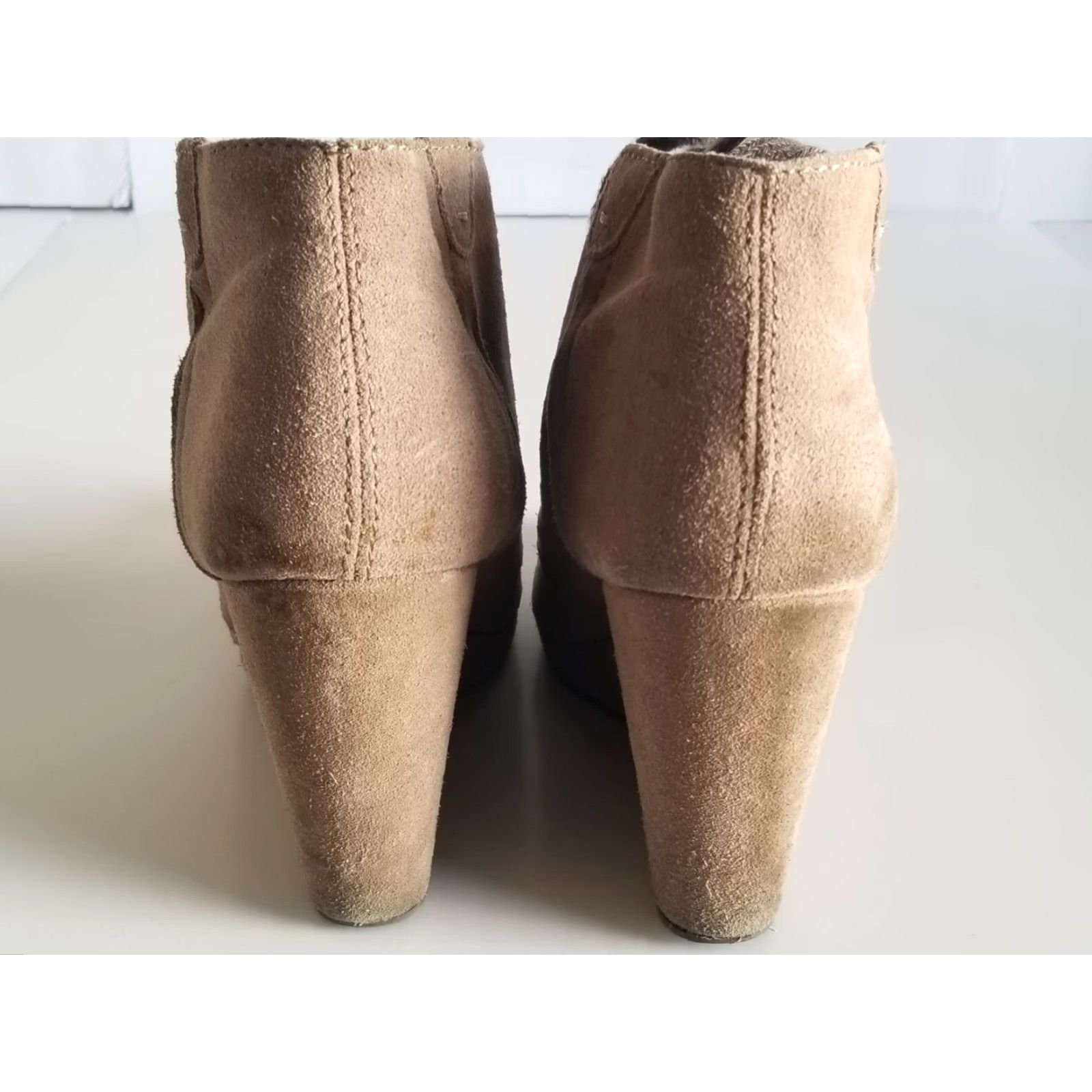 Dolce Vita Dolce Vita Womens Size 9 Tan Suede Lace Up Wedge Heel Ankle Booties Boots Shoes Shoe Block Heeled Ankle Bootie Shoe Size US 9 / IT 39 - 3 Thumbnail