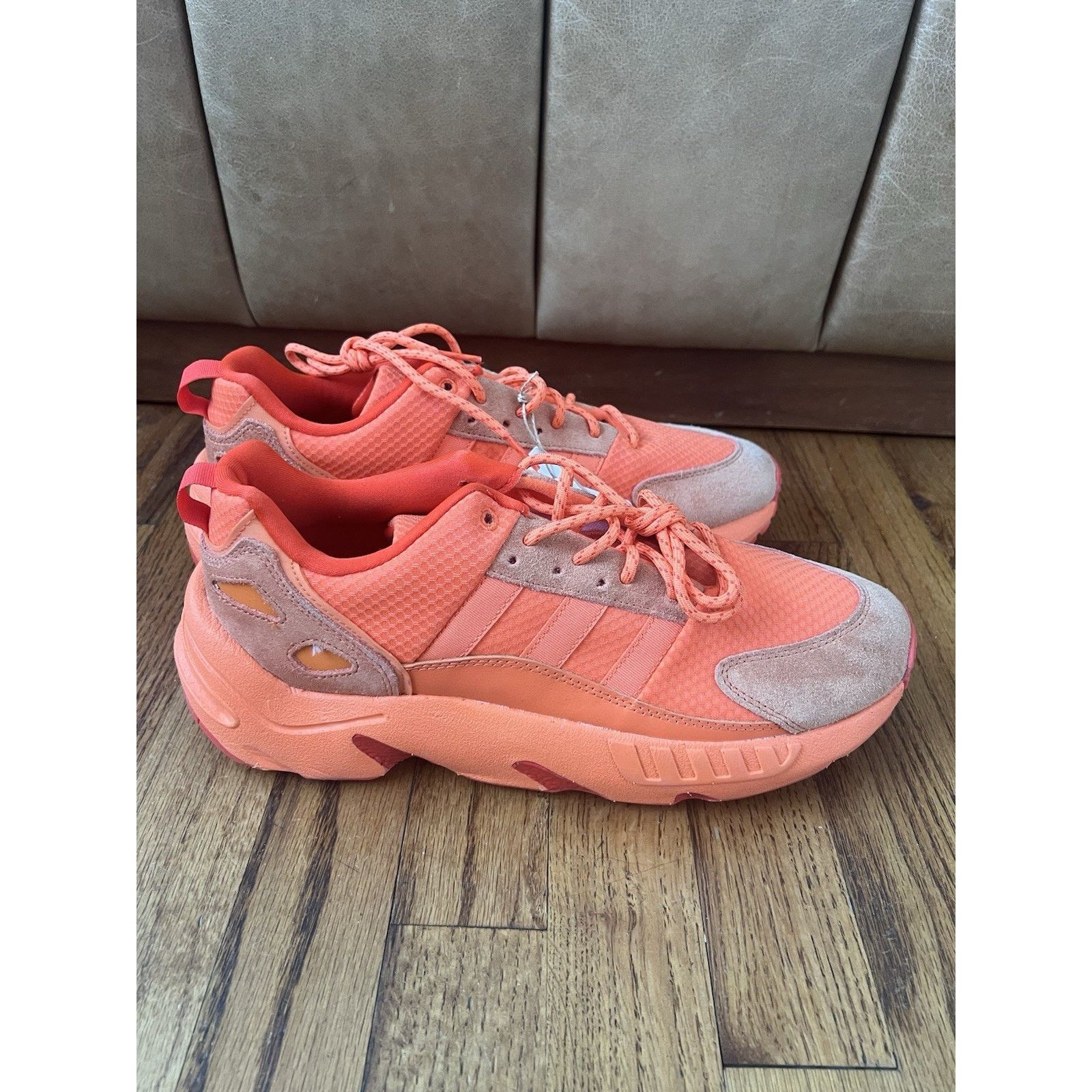 Adidas adidas ORIGINALS MEN'S ZX 22 BOOST SNEAKERS ORANGE RETRO Size US 11 / EU 44 - 4 Thumbnail