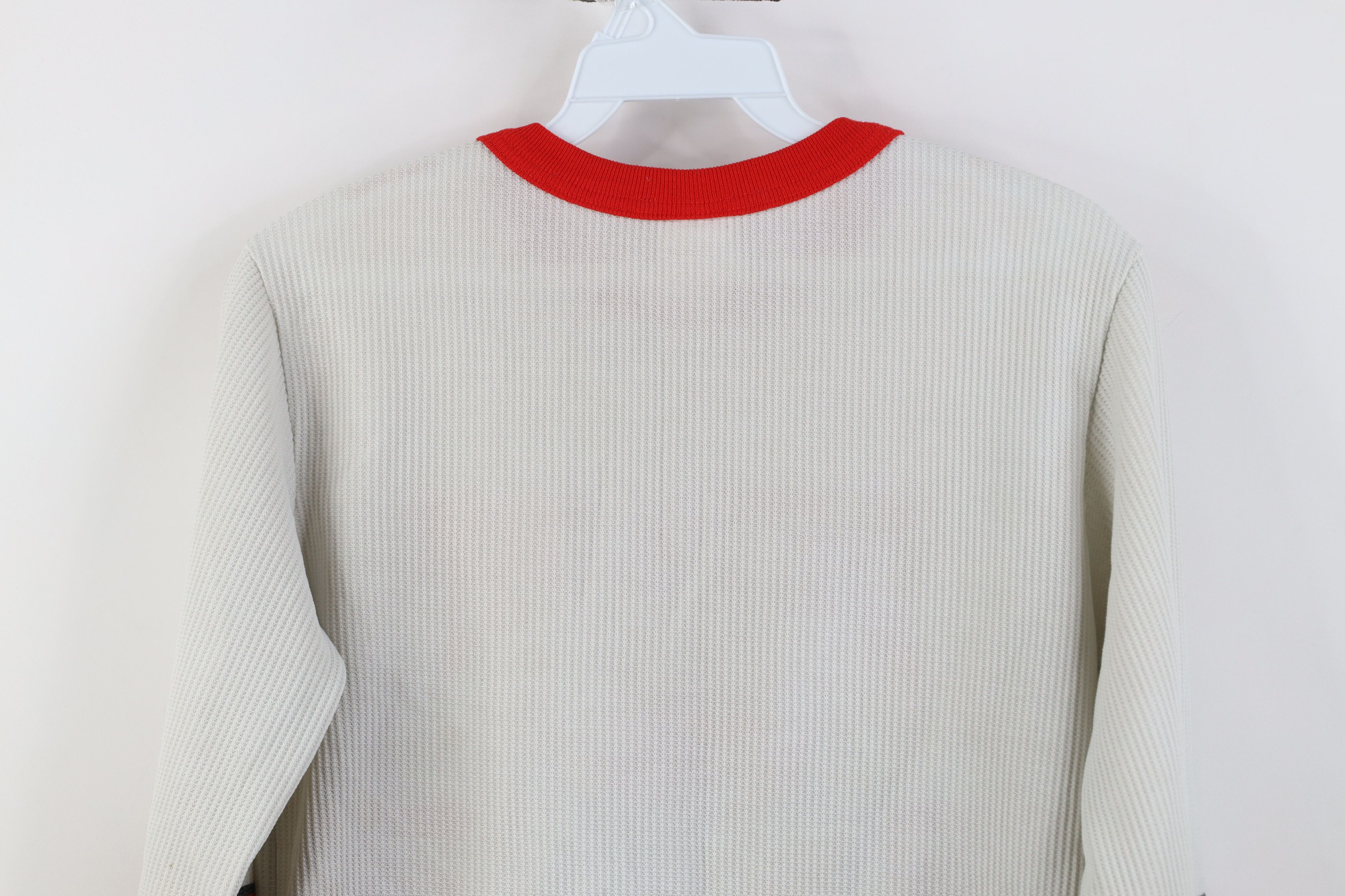 Vintage Vintage 90s Red Wings Waffle Knit Long Sleeve T-Shirt White Size US S / EU 44-46 / 1 - 13 Thumbnail