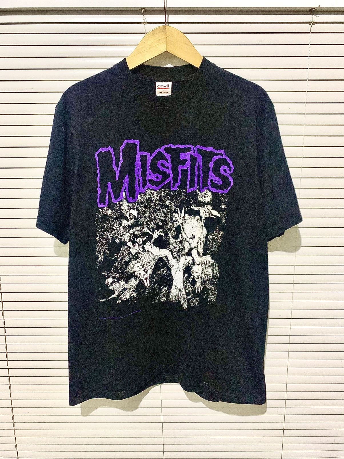 Band Tees Vintage Misfits Wolfs blood Size US L / EU 52-54 / 3 - 1 Thumbnail