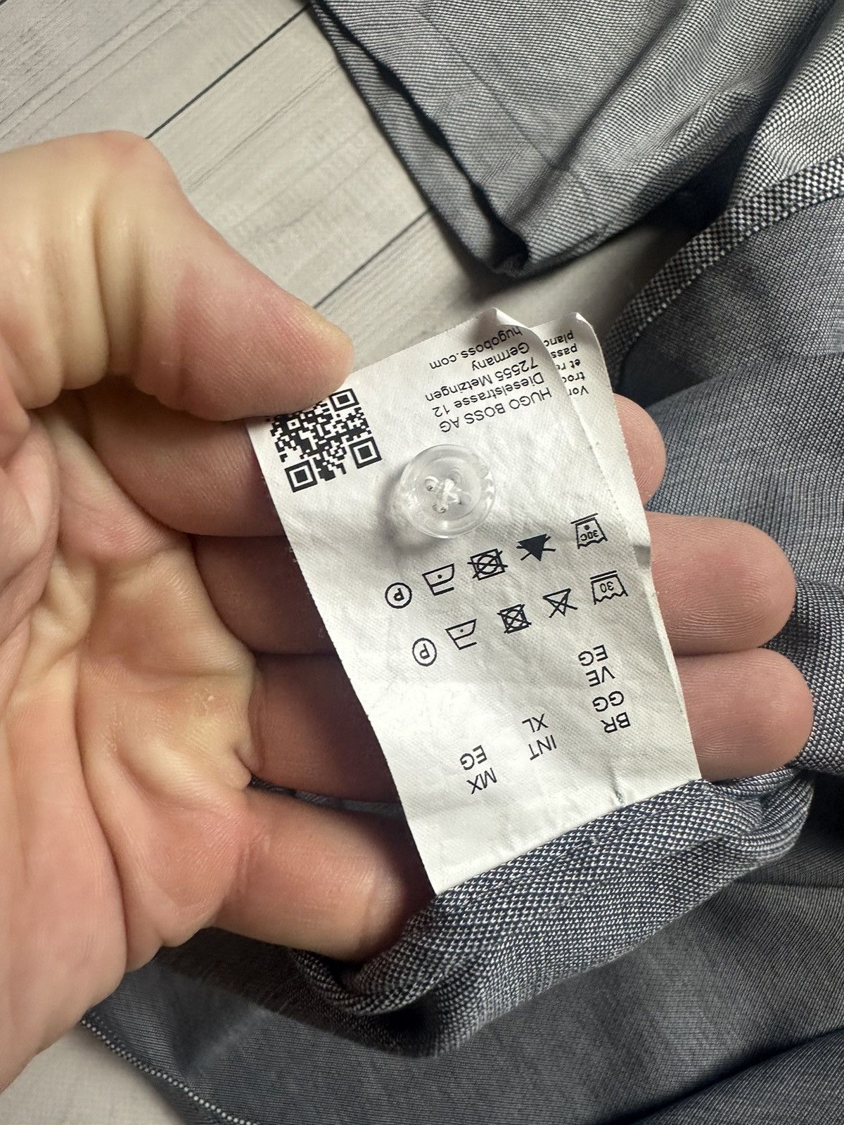 Hugo Boss Hugo Boss shirt logo grey size XL Size US XL / EU 56 / 4 - 6 Thumbnail
