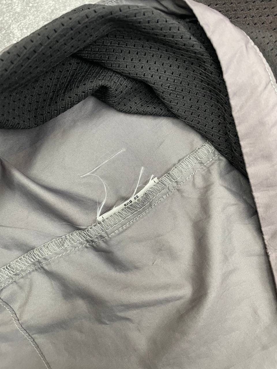 Nike Nike Men Lightweight Running Vest Grey Size XL Size US XL / EU 56 / 4 - 9 Thumbnail