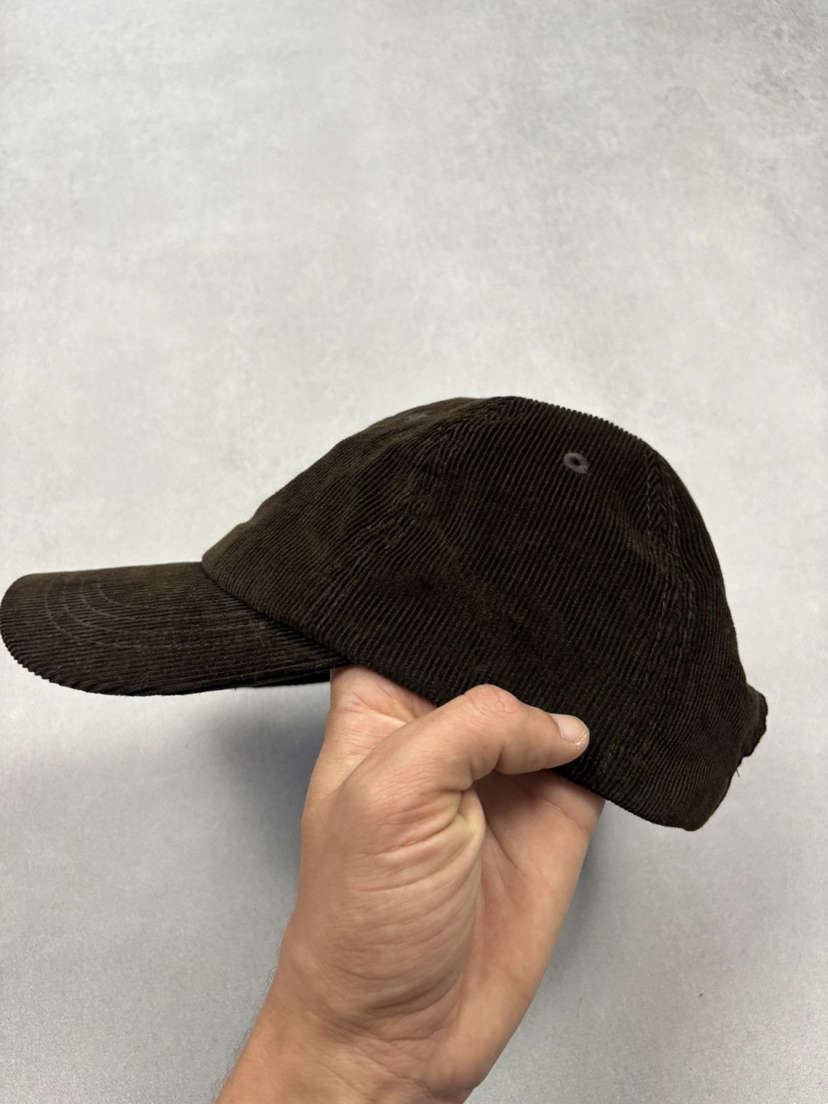 Barbour Barbour Corduroy Baseball Cap Brown Logo Embroidered Vintage Size ONE SIZE - 5 Thumbnail