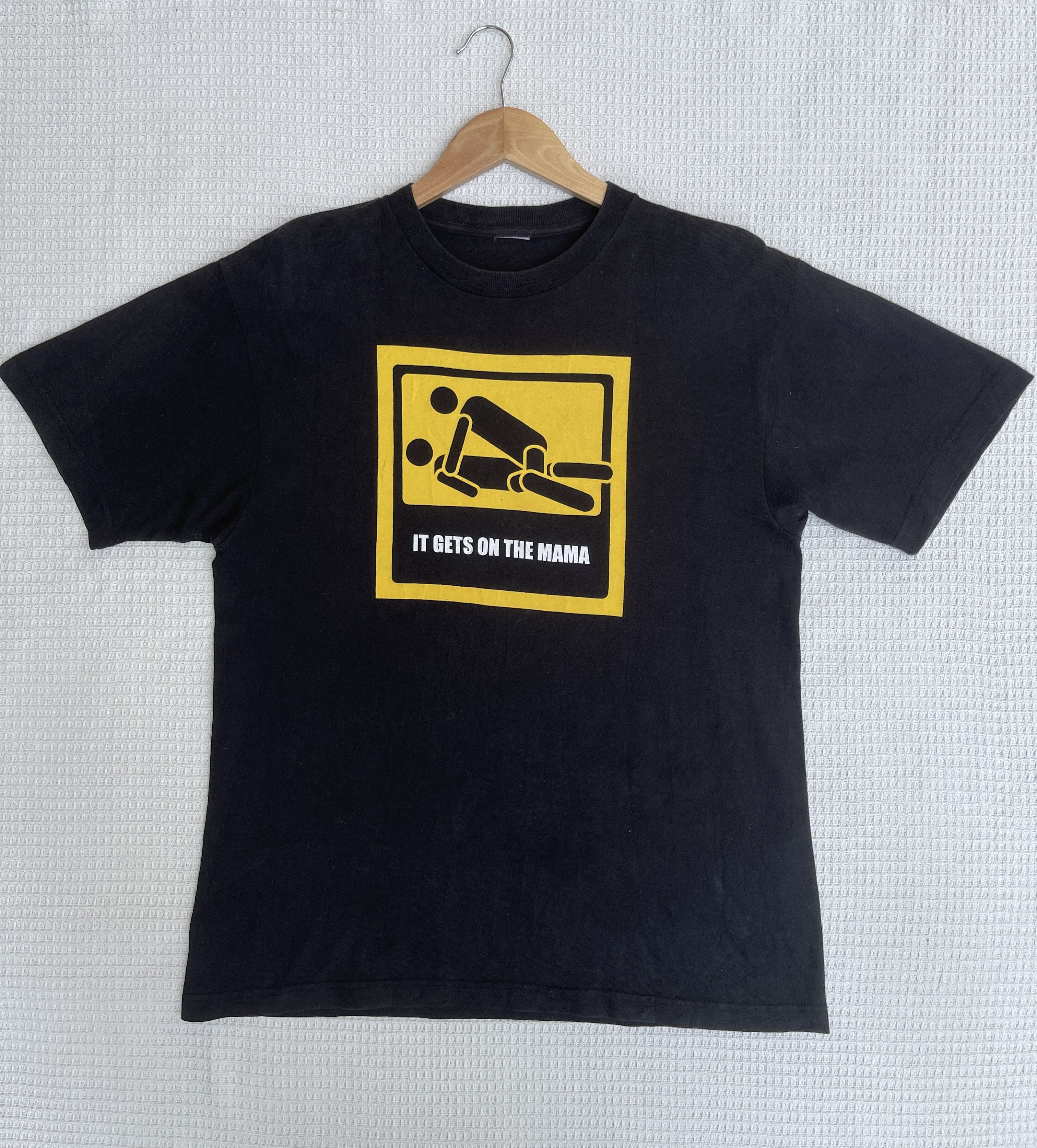 Hot Model Sex Rare🔥Vintage Humor I Gets On The Mama Sexs T-Shirt Size US S / EU 44-46 / 1 - 7 Thumbnail