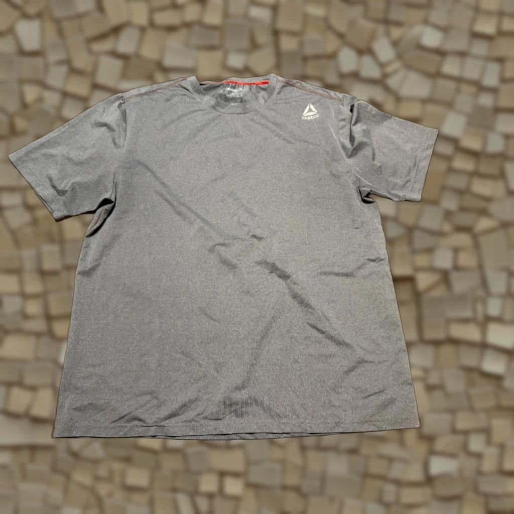 Reebok Reebok Shirt Men Large Gray Short Sleeve Shirt Crewneck Athletic Wear Size US L / EU 52-54 / 3 - 1 Thumbnail