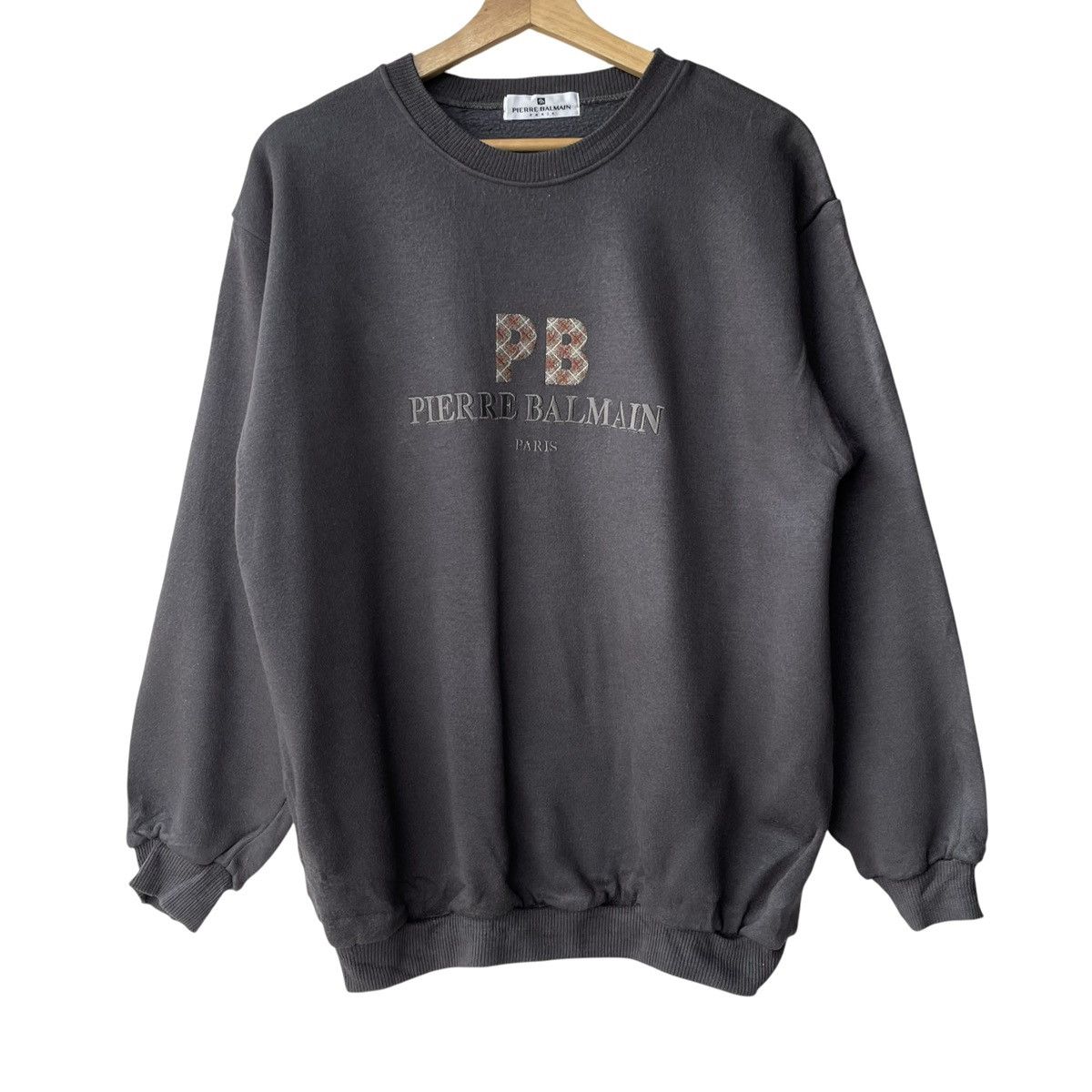 Pierre Balmain Pierre Balmain Paris Vintage Crewneck Sweatshirt Size US M / EU 48-50 / 2 - 1 Thumbnail