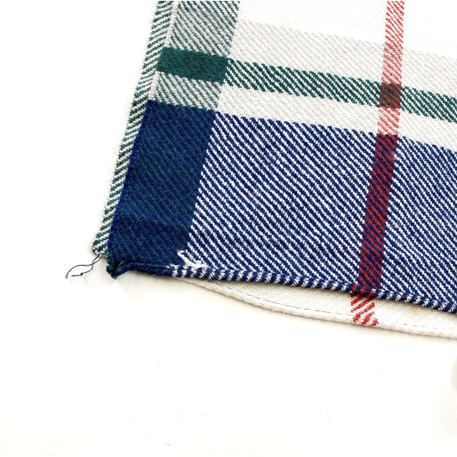 J.Crew J.CREW Plaid Blanket Scarf Multicolor Women Missing Tassels Pre-owned Size ONE SIZE - 2 Thumbnail