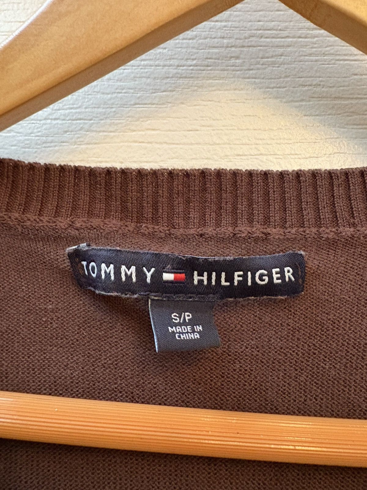 Tommy Hilfiger Vintage Tommy Hilfiger brown and pink sweater Size S / US 4 / IT 40 - 2 Thumbnail
