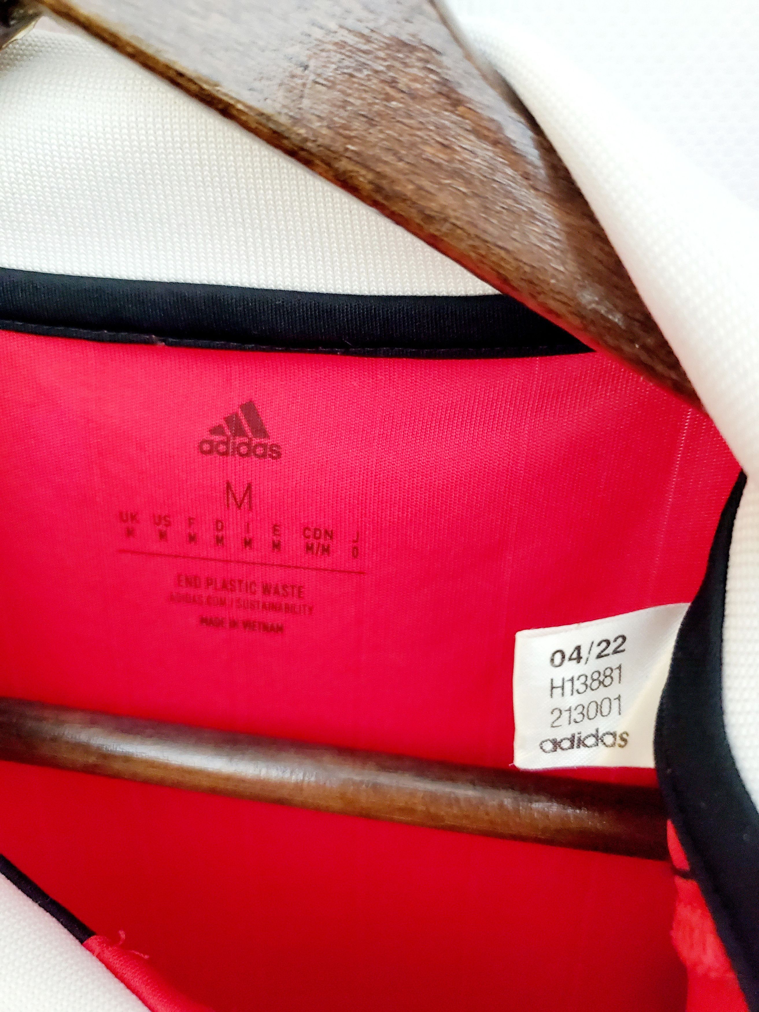 Adidas Manchester United Jersey 2022/23 Home jersey New condition Size US M / EU 48-50 / 2 - 3 Thumbnail