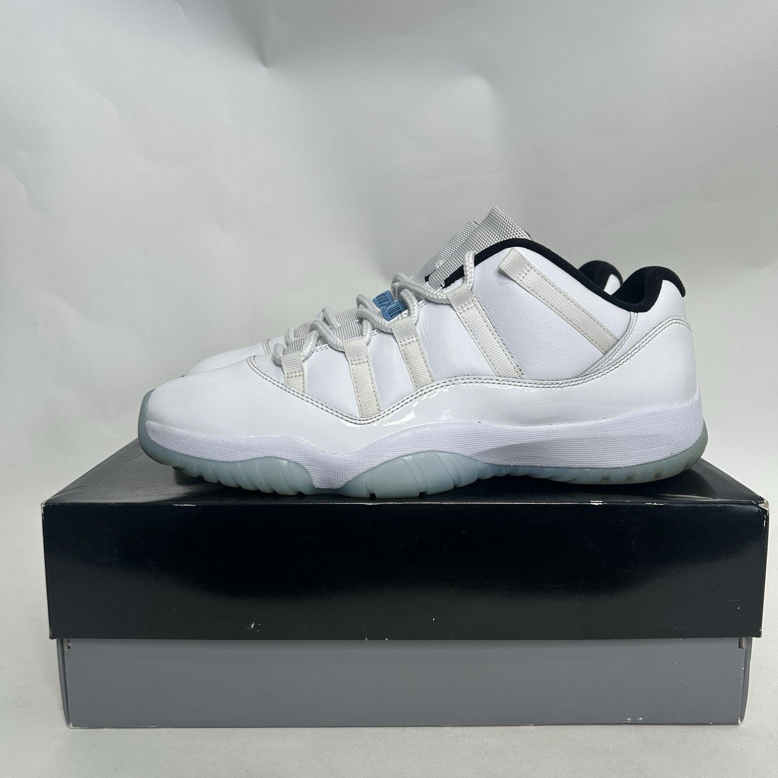 Jordan Brand Nike Shoes Air Jordan 11 Retro Low “Legend Blue” Size US 13 / EU 46 - 6 Thumbnail