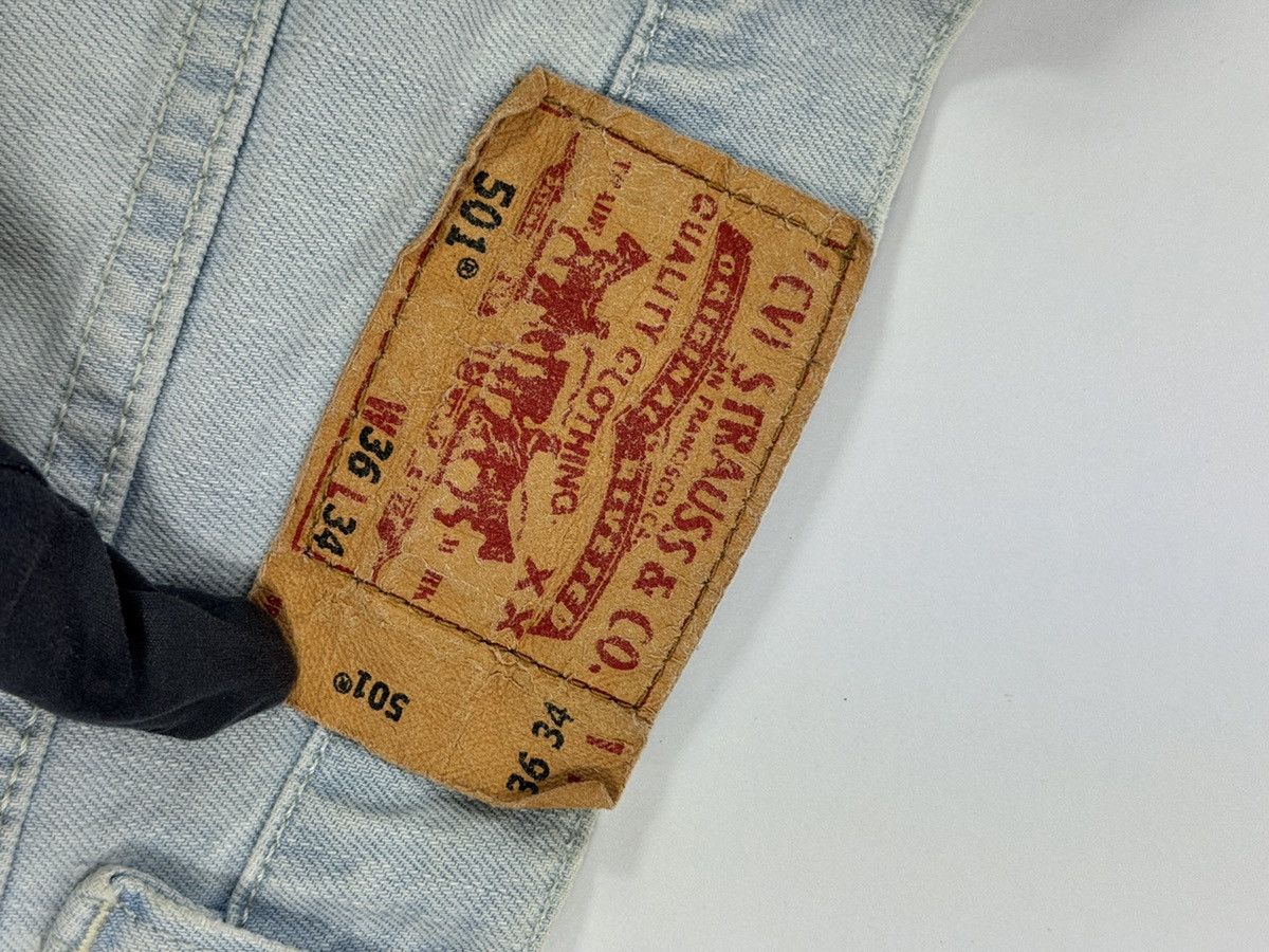 Levi's COUCOU BEBE CHANGEMENT DE PROPEIETAIRE DISTRESSED JEANS Size US 36 / EU 52 - 4 Thumbnail