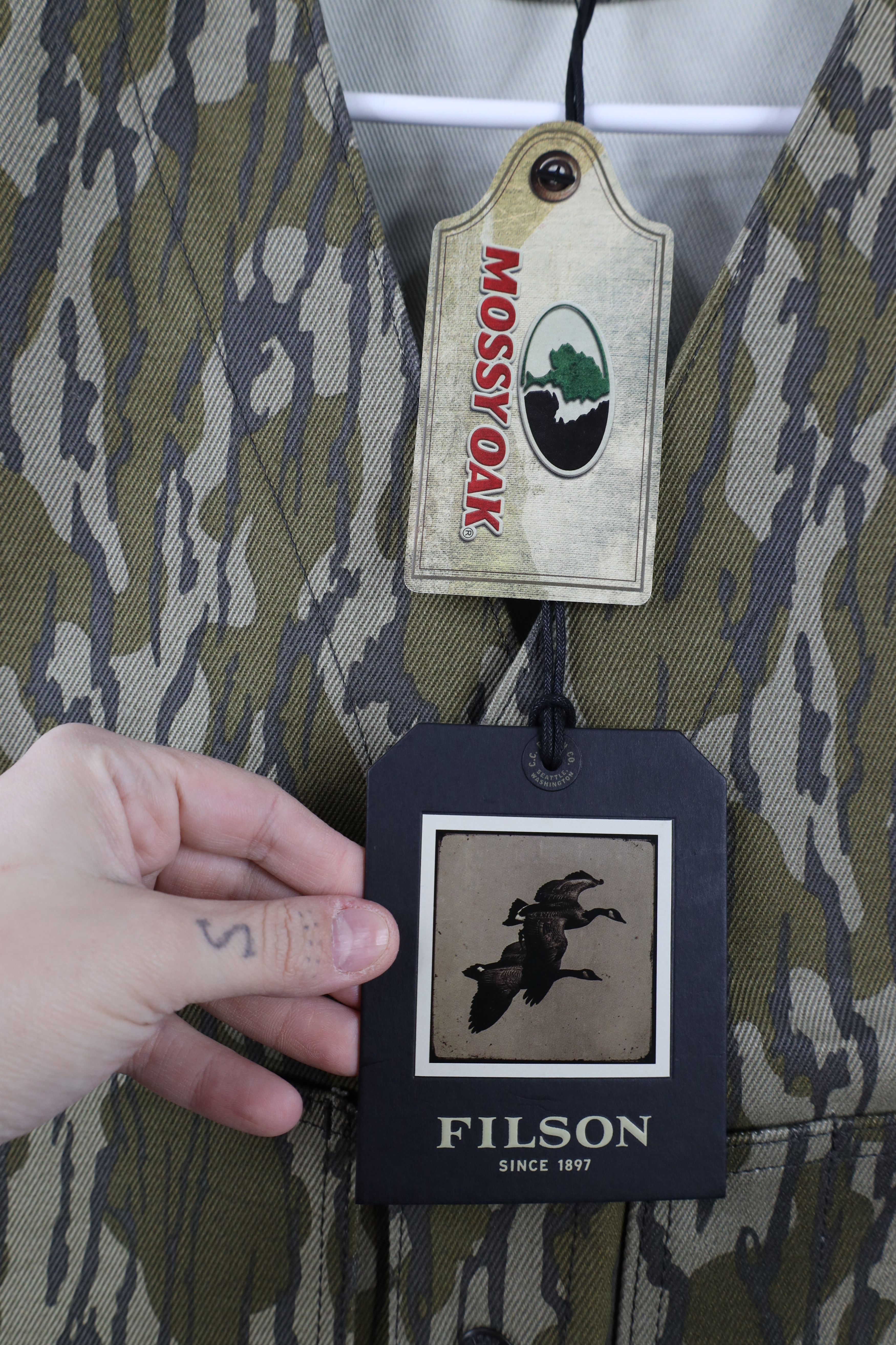 Filson New CC Filson Mossy Oak Bottom Land Camouflage Cruiser Vest Size US XL / EU 56 / 4 - 4 Thumbnail
