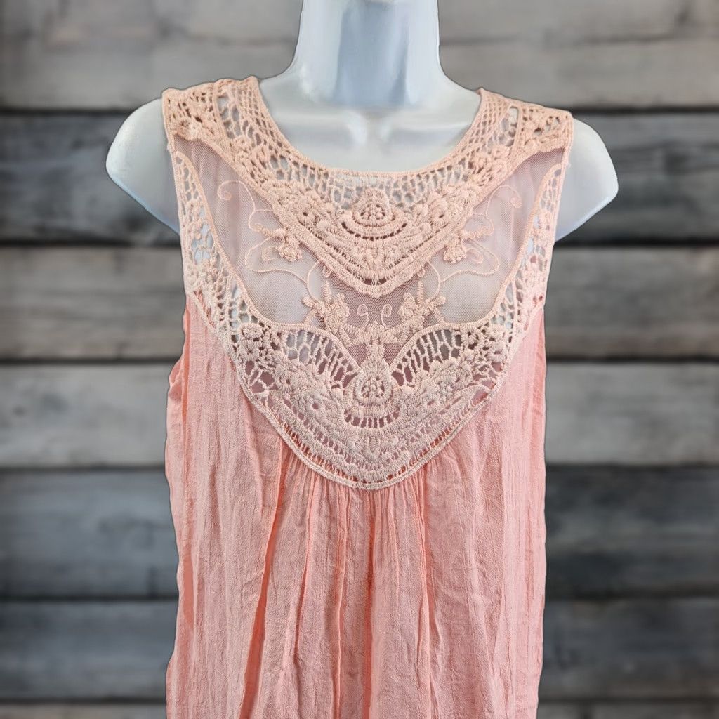 Pinko Entro Womens Top Sz Medium Pink Sleeveless Crochet Lace Rayon T-Shirt Blouse Size M / US 6-8 / IT 42-44 - 1 Thumbnail