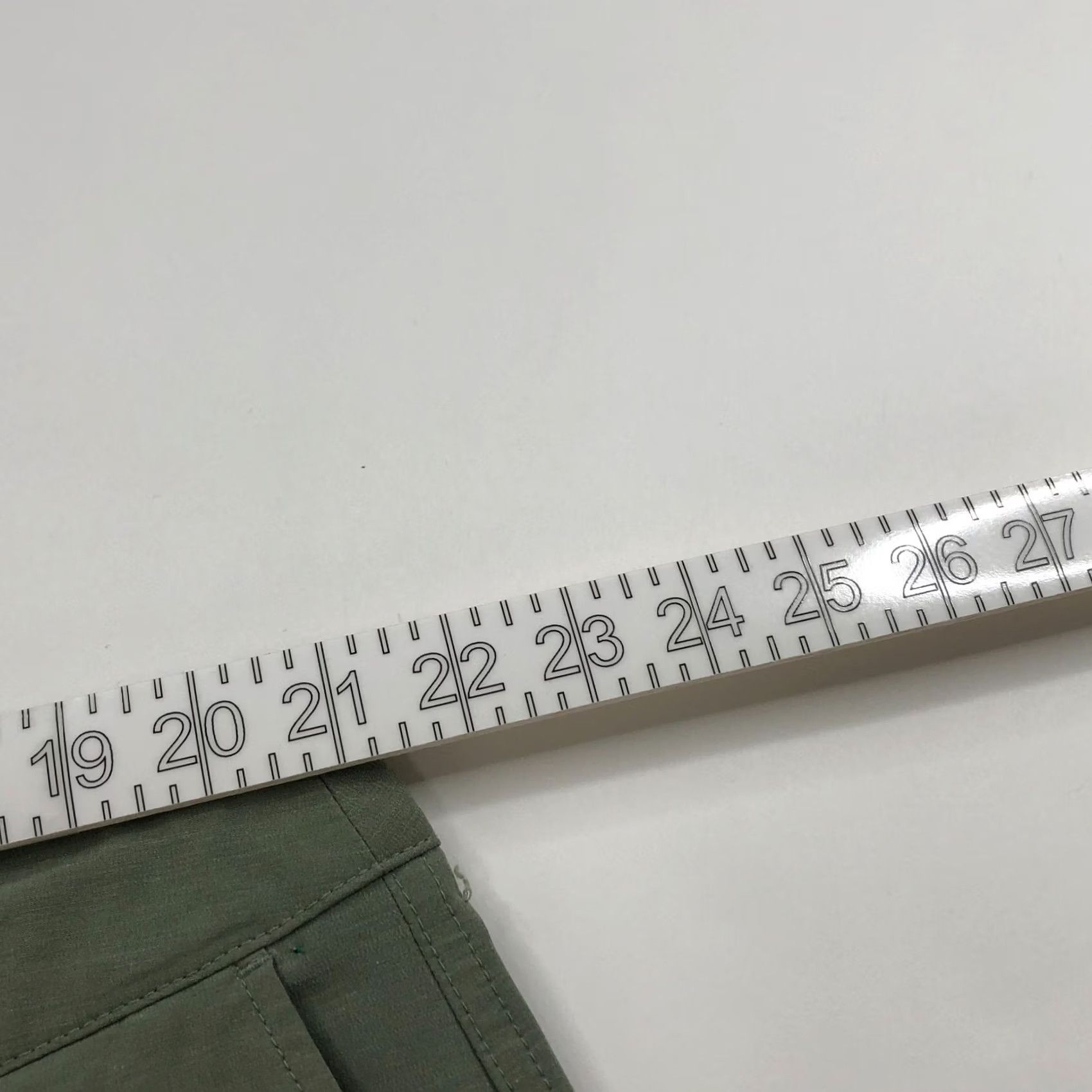 Faherty Faherty All Day Shorts 42 Stretch Flat Front Chino Green MSC0012 Men's 90s American Casual Belt Loops Zip Regular Mid Rise Knit Polyester Spandex Size US 42 / EU 58 - 3 Thumbnail