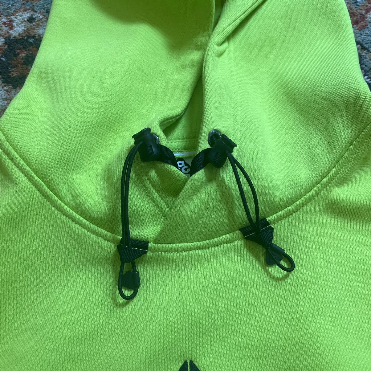 Nike ACG Nike ACG Therma Fit Neon Volt Large Hoodie Sweatshirt VNDS Size US L / EU 52-54 / 3 - 10 Thumbnail