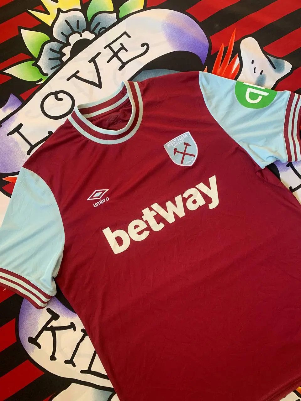 Umbro West Ham United Umbro 24/25 Home jersey shirt Size XL Size US XL / EU 56 / 4 - 2 Thumbnail