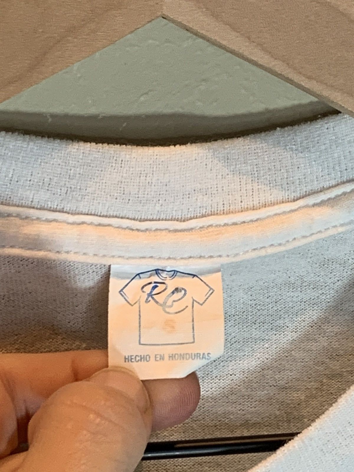 Vintage *RARE* Vintage 90’s Parrots Copan Honduras Art T-Shirt - S Size US S / EU 44-46 / 1 - 6 Thumbnail
