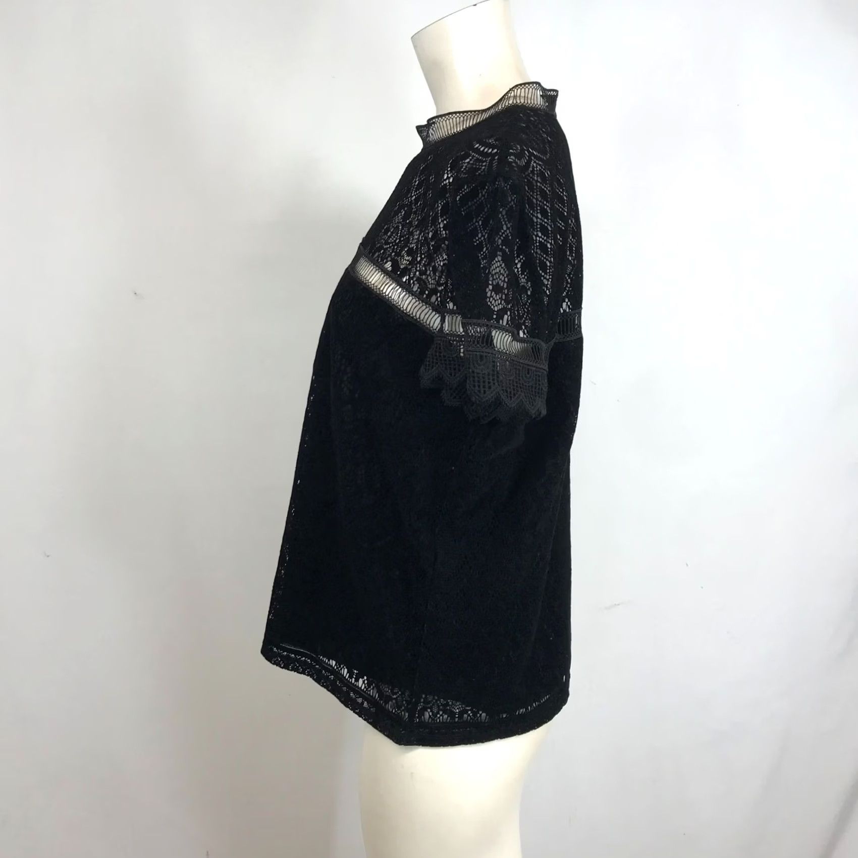 Laundry by Shelli Segal LAUNDRY BY SHELLI SEGAL Black Short Sleeve Lace Detail Top Womens L Size L / US 10 / IT 46 - 6 Thumbnail