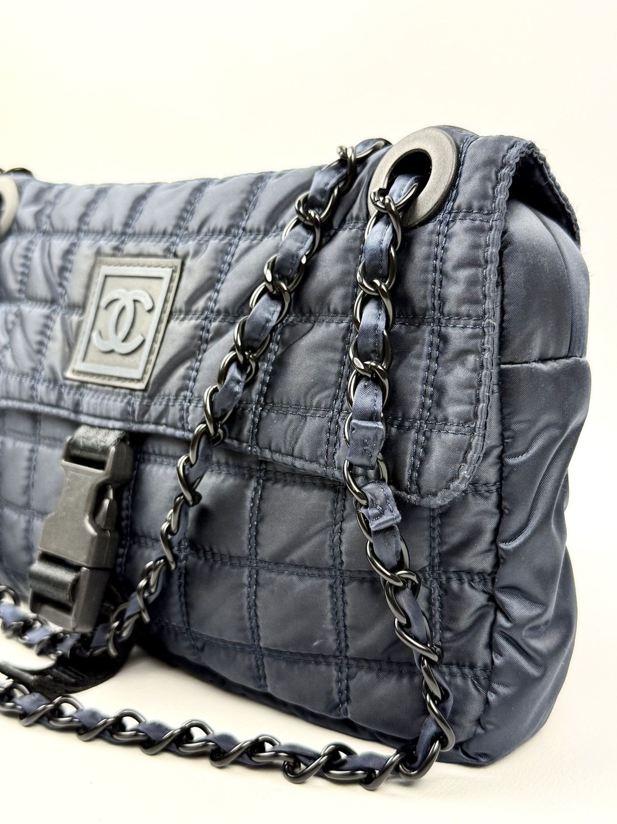 Chanel Chanel - Sports - 2004 - Quilted - Flap Size ONE SIZE - 5 Thumbnail
