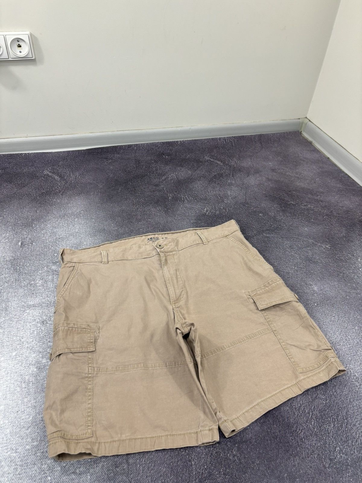 Izod IZOD Saltwater Y2K Utility Military Style Hype Cargo Shorts Size US 38 / EU 54 - 4 Thumbnail