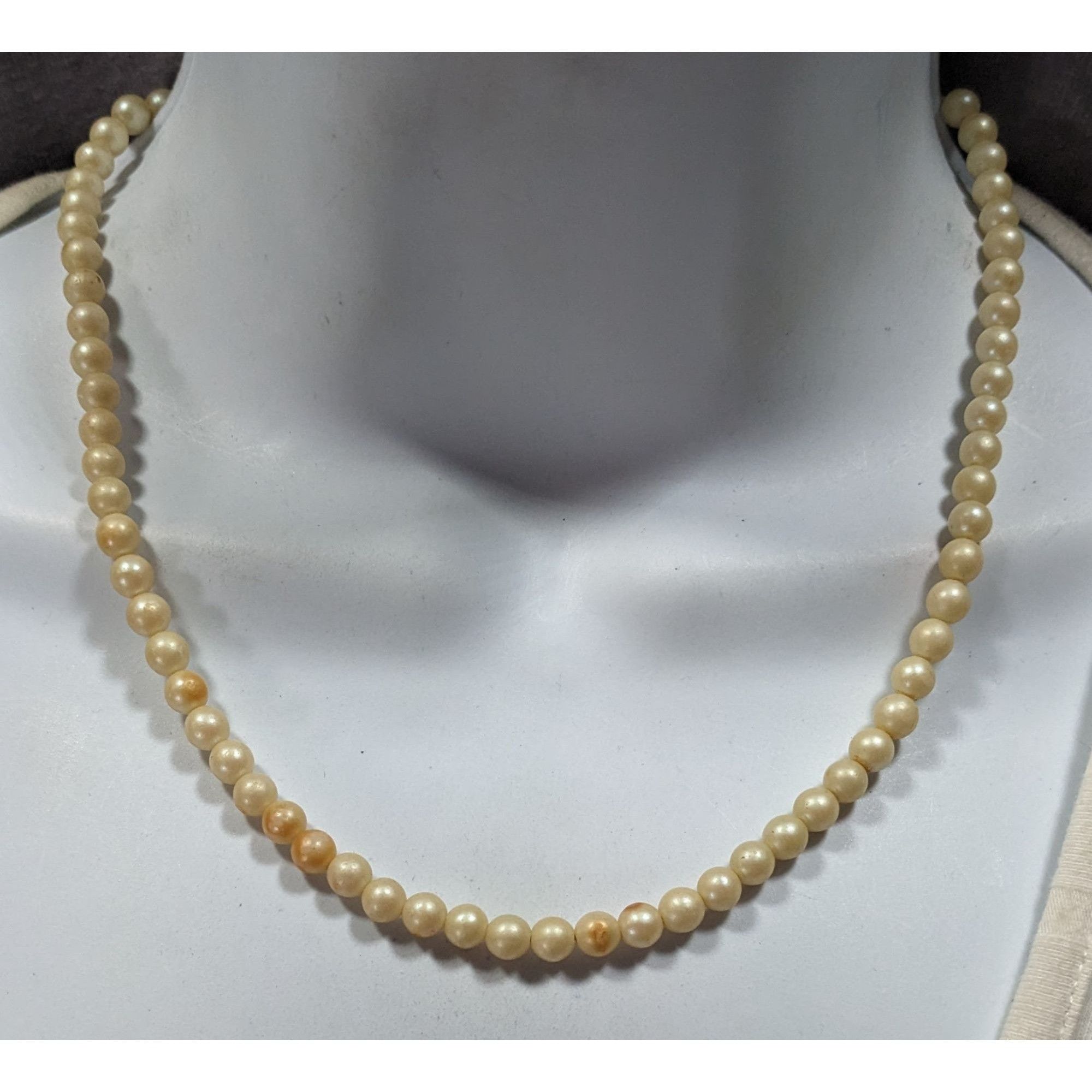 Other Vintage Faux Shimmer Pearl Beaded Necklace Size ONE SIZE - 2 Thumbnail