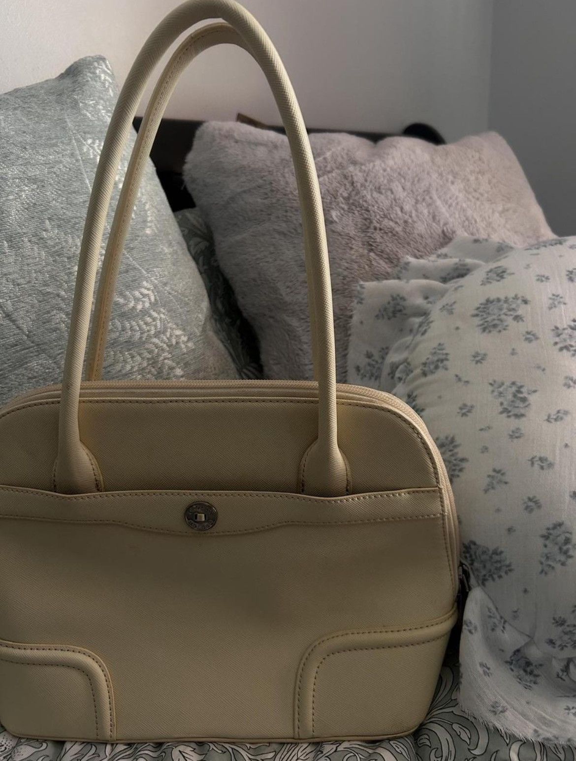 Other Cream leather shoulder bag by Oroton, model "Melanie". Size ONE SIZE - 1 Thumbnail