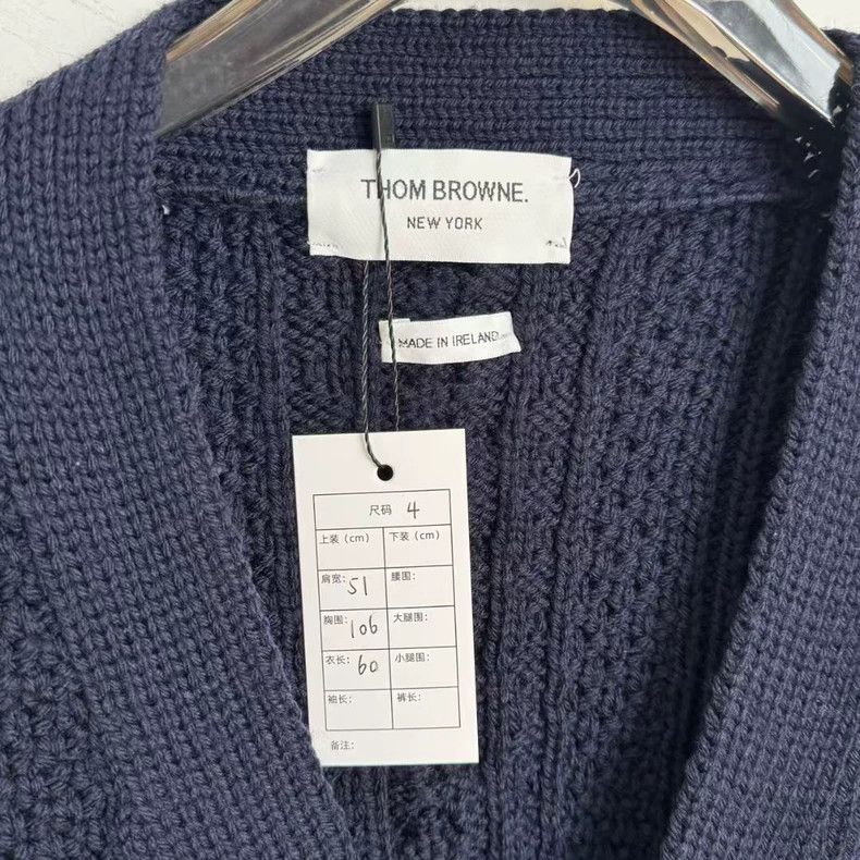 Thom Browne Thom BrowneDark blue cuff color-blocked wool braided cardig Size US XL / EU 56 / 4 - 2 Thumbnail