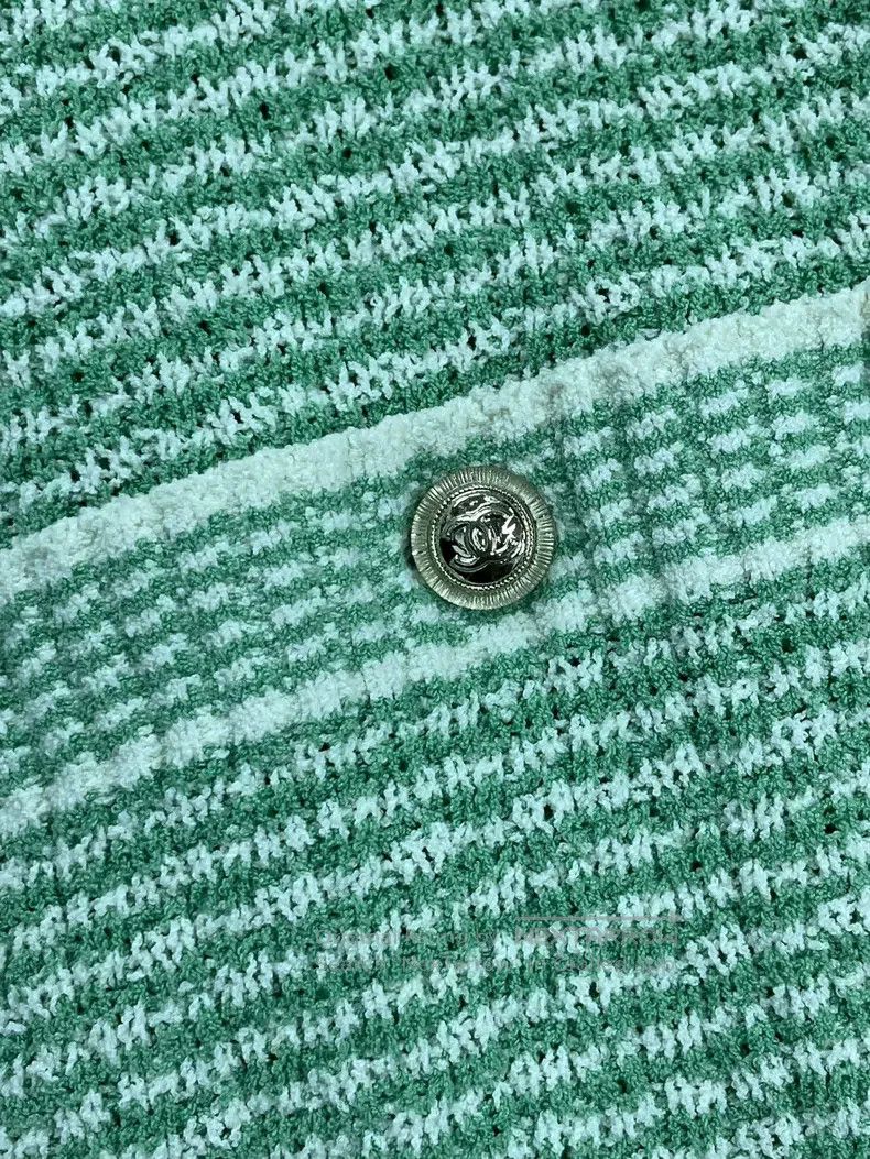 Chanel Chanel Avocado green knitted cardigan coat Size S / US 4 / IT 40 - 2 Thumbnail