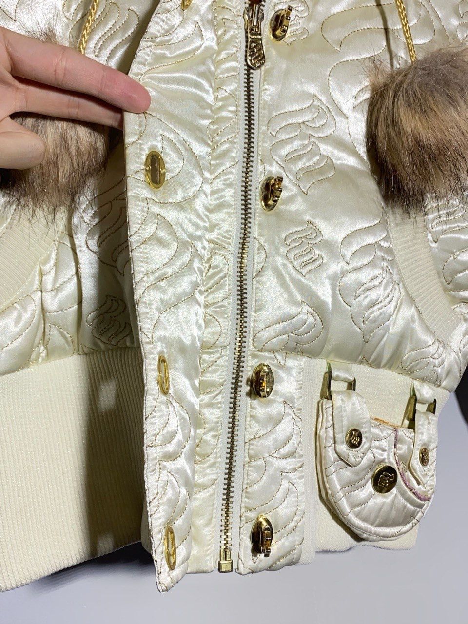 Rocawear Vintage Y2K Rocawear Jacket Embroidered Cream Down Faux Fur Size L / US 10 / IT 46 - 11 Thumbnail