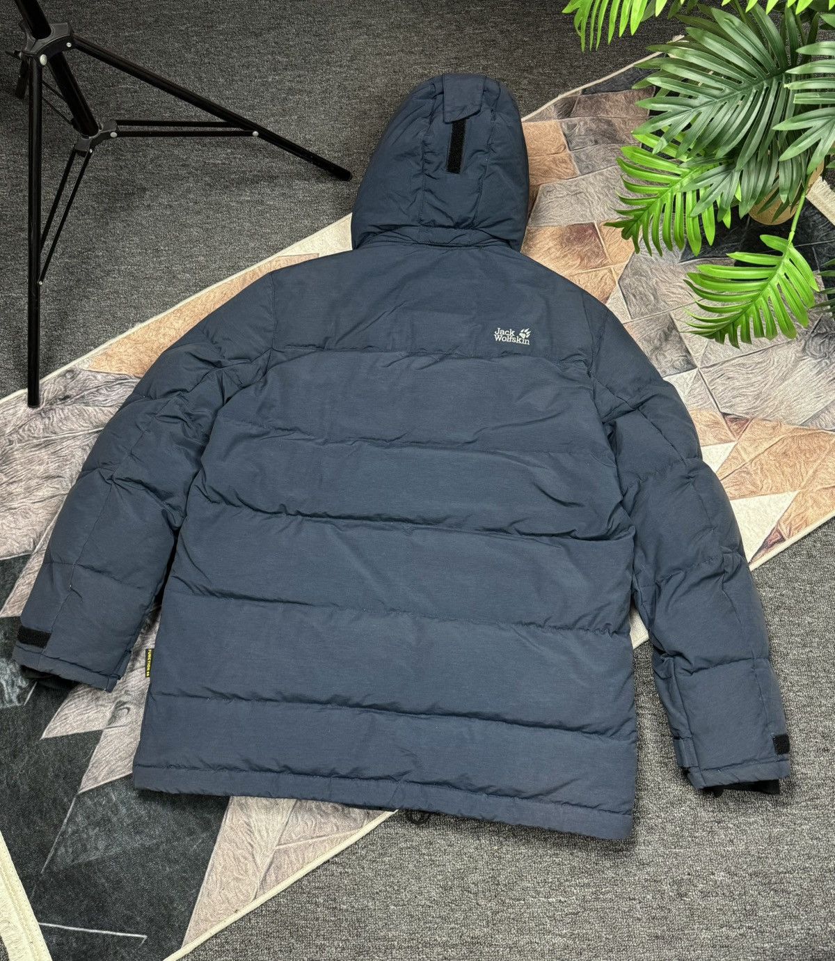 Jack Wolfskin Jack Wolfskin Down Jacket Puffer Vintage parka size XL Size US XL / EU 56 / 4 - 12 Thumbnail