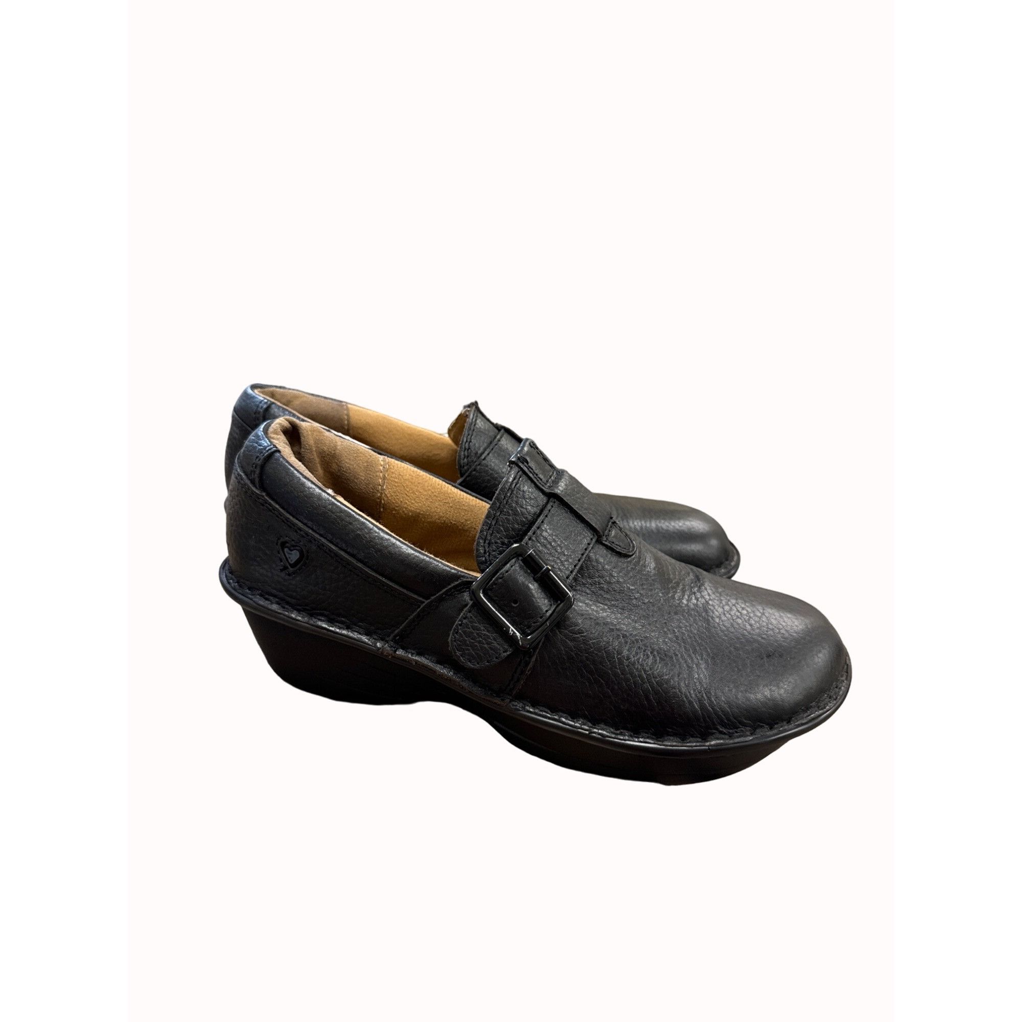 Designer NurseMates pillow top women’s leather clog shoes 7M SKU 6274 Size US 7 / IT 37 - 3 Thumbnail