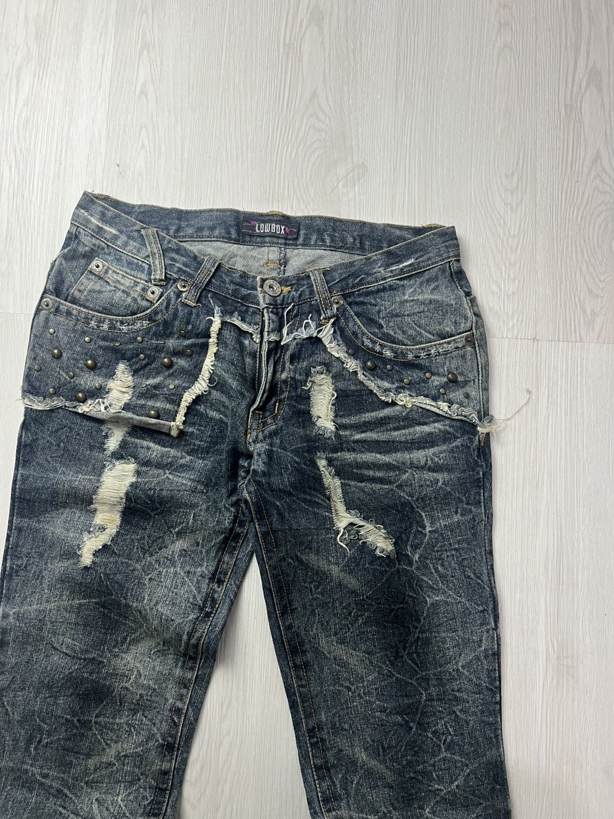 If Six Was Nine × Le Grande Bleu (L.G.B.) × Tornado Mart Lowbox Studded Distressed Clawmark Flared Denim Size US 31 - 3 Thumbnail