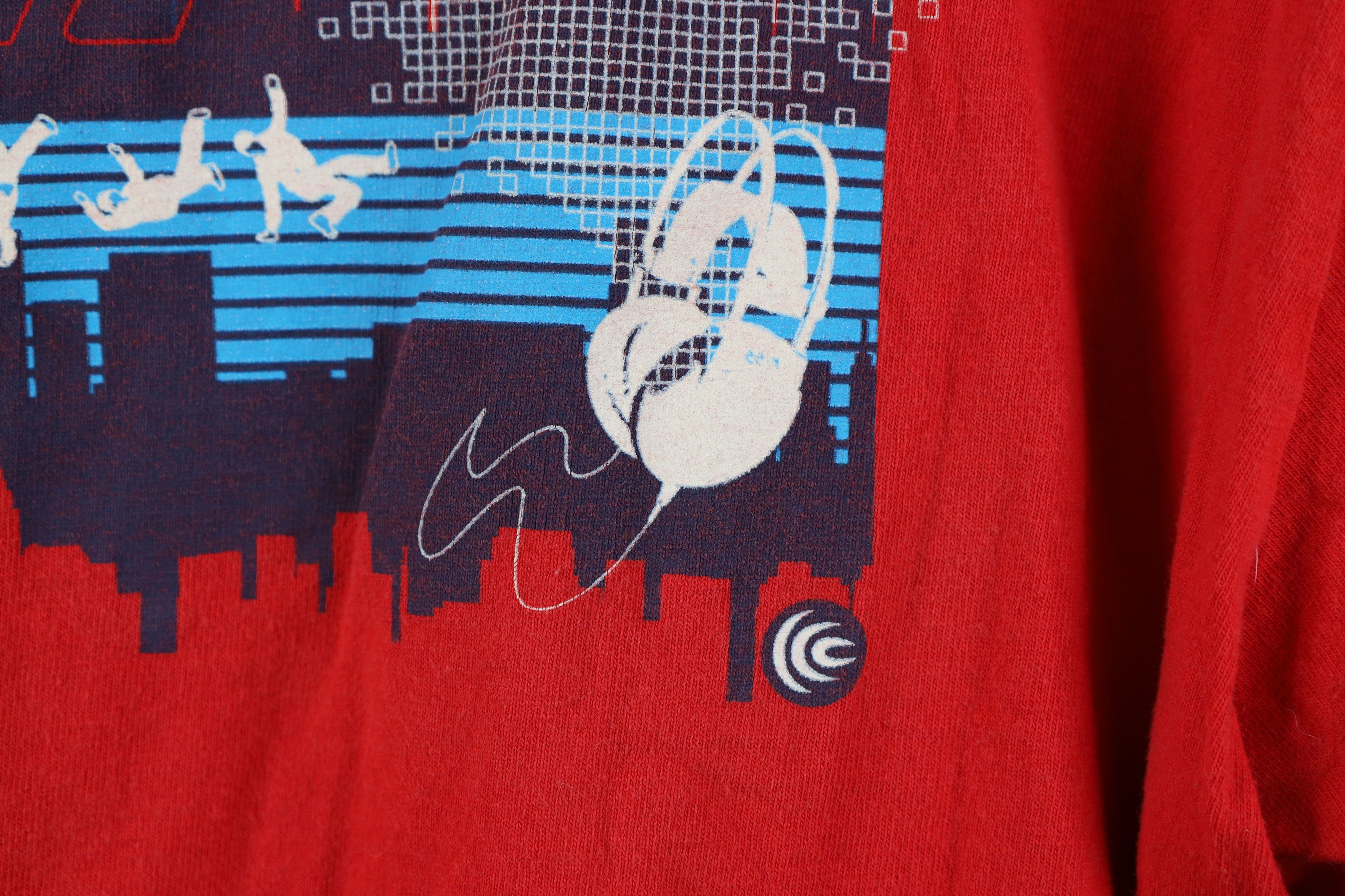 Columbia Vintage 90s Y2K Columbia Convert Music Headphones T-Shirt Size US M / EU 48-50 / 2 - 12 Thumbnail