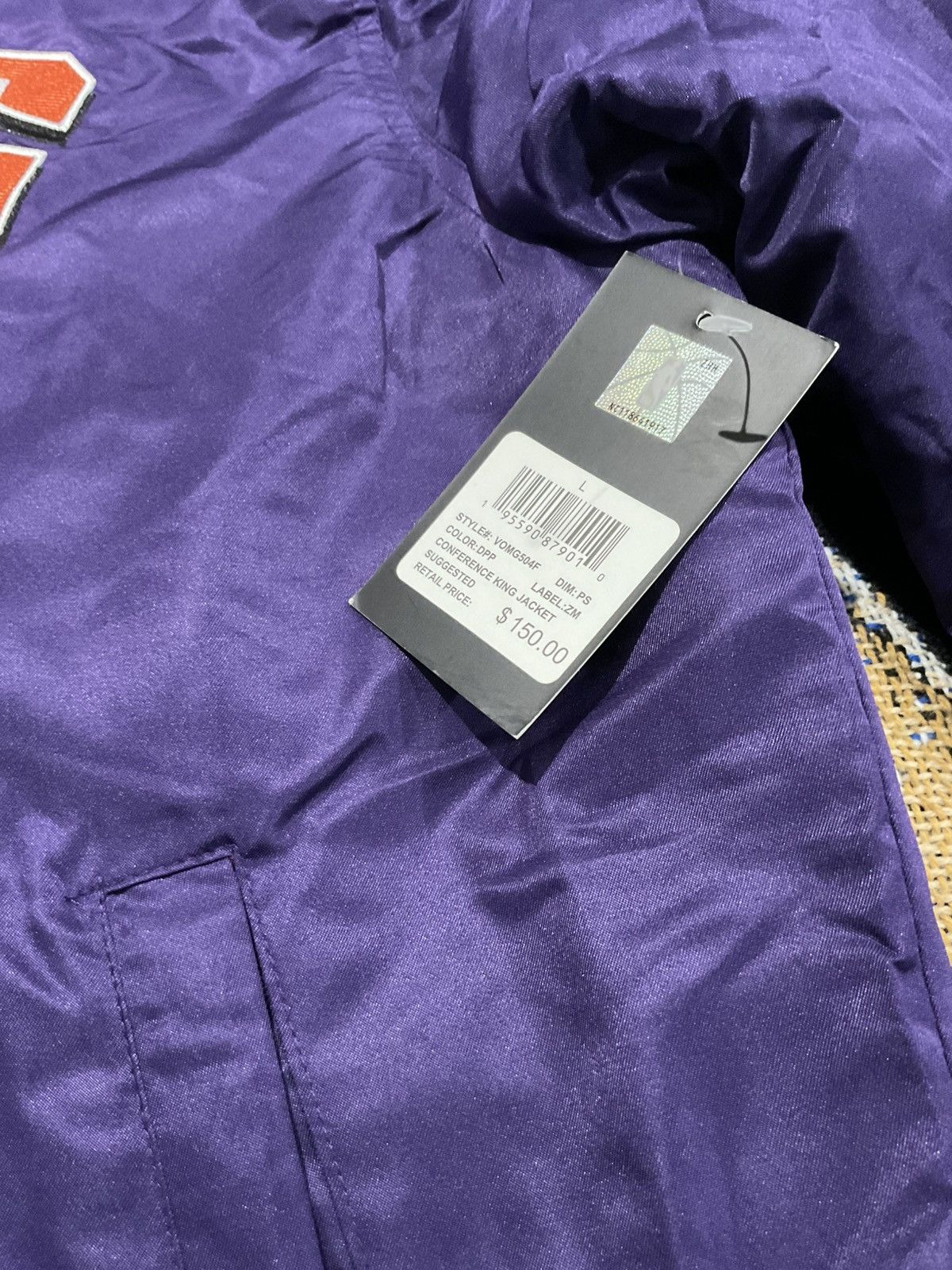 NBA NBA Phoenix Suns bomber jacket size large nwt Size US L / EU 52-54 / 3 - 3 Thumbnail