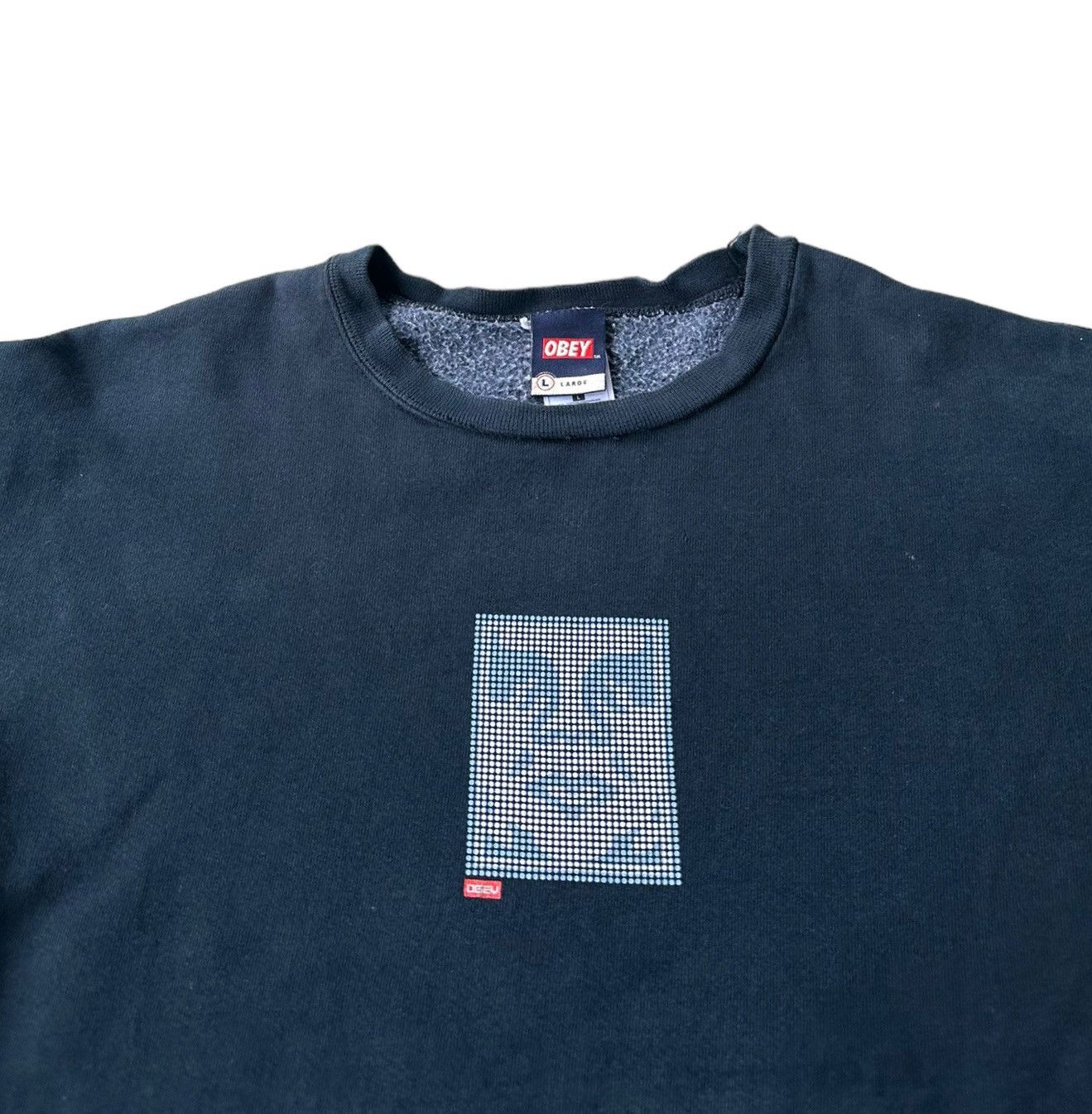 Obey × Vintage thrased Vintage Obey center logo sweatshirt size L Size US L / EU 52-54 / 3 - 2 Thumbnail