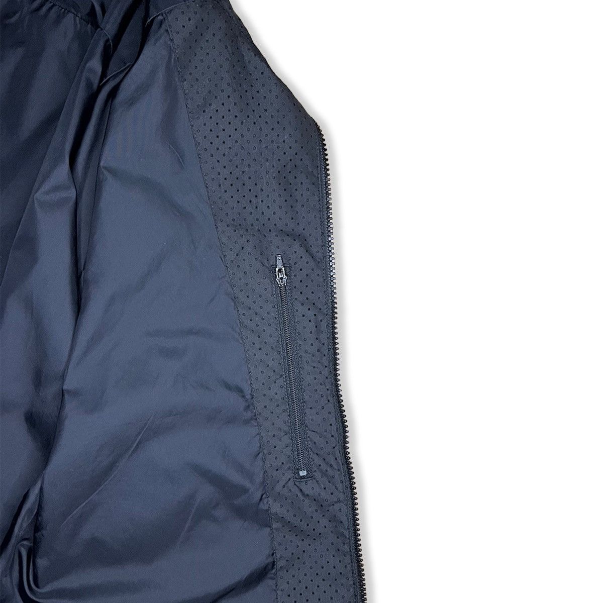 Puma 2004 Puma Mostro Perforated Technical Jacket Size US S / EU 44-46 / 1 - 6 Thumbnail