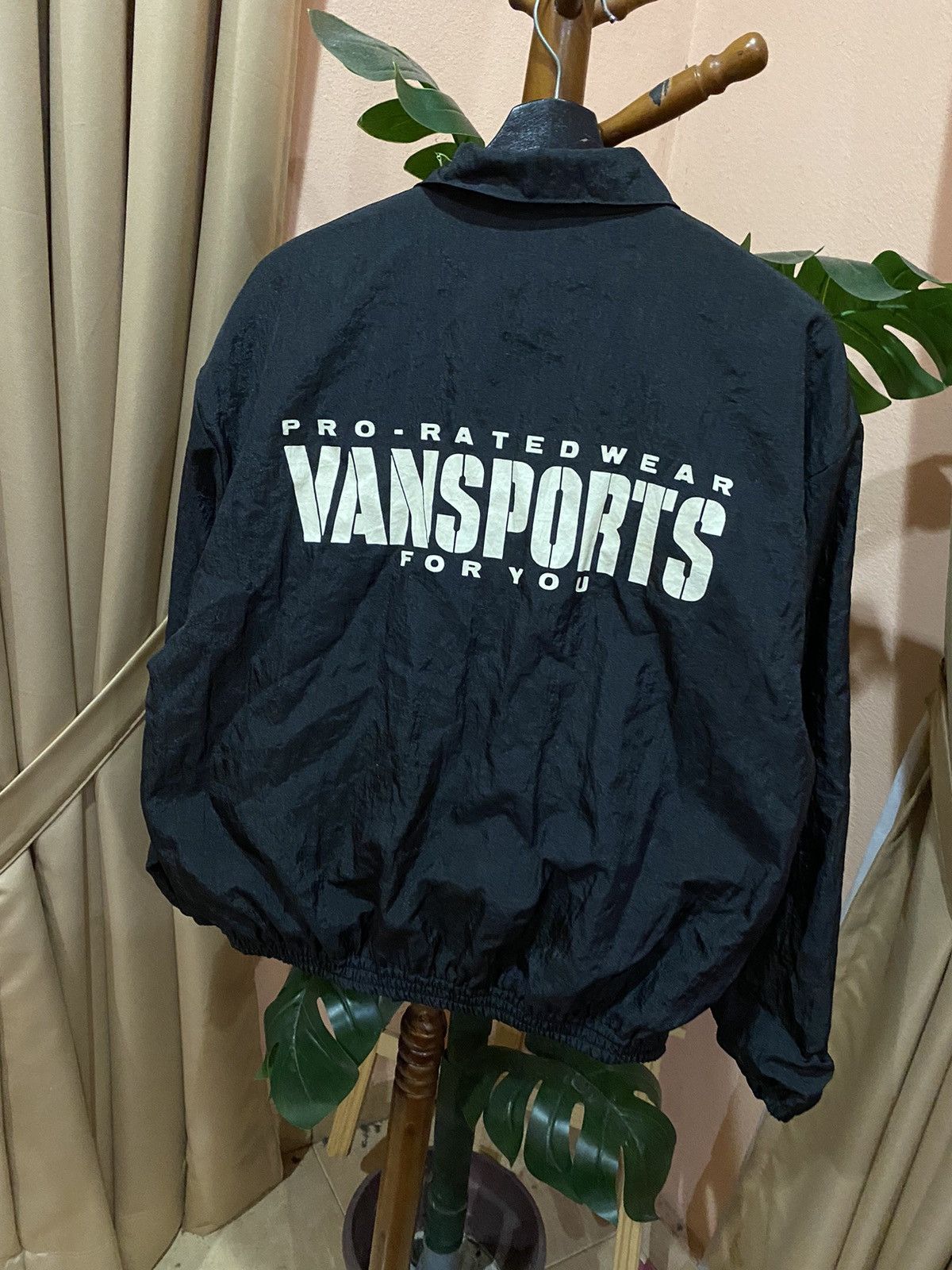 Van Vintage Vansports Varsity Jacket with Eagle Crest Size US M / EU 48-50 / 2 - 2 Thumbnail